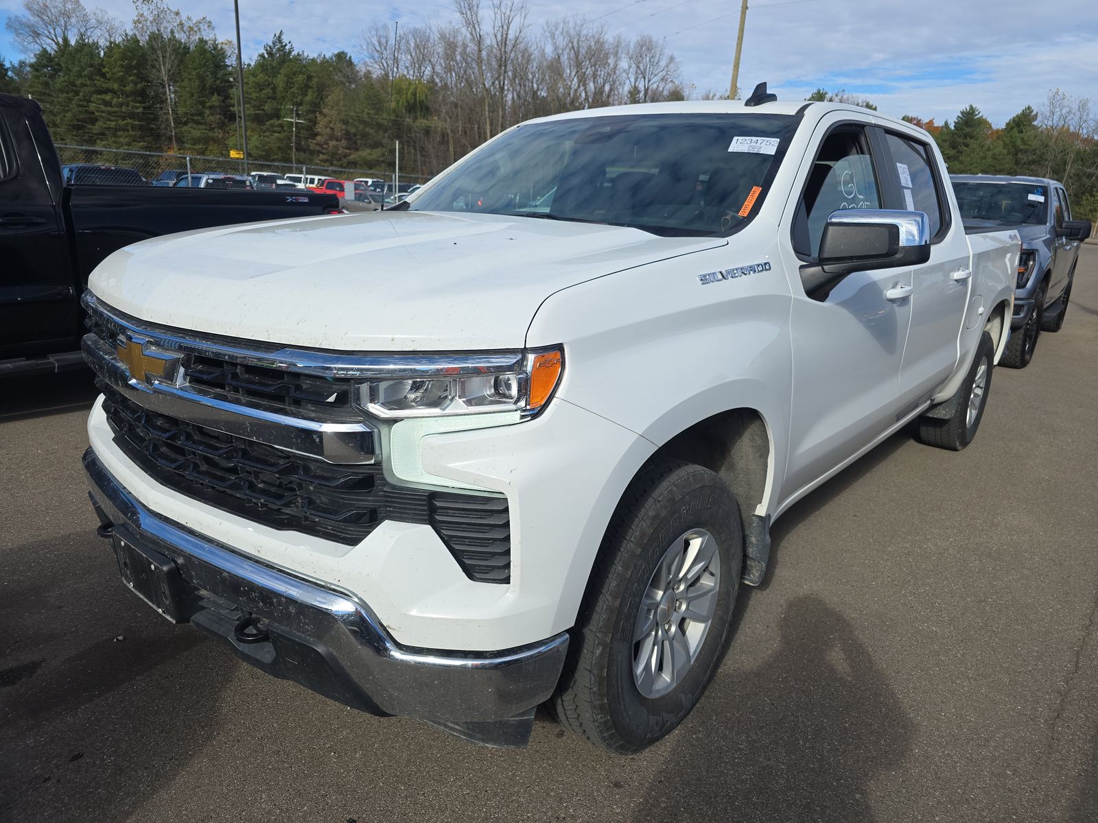 2025 Chevrolet Silverado 1500 LT AWD