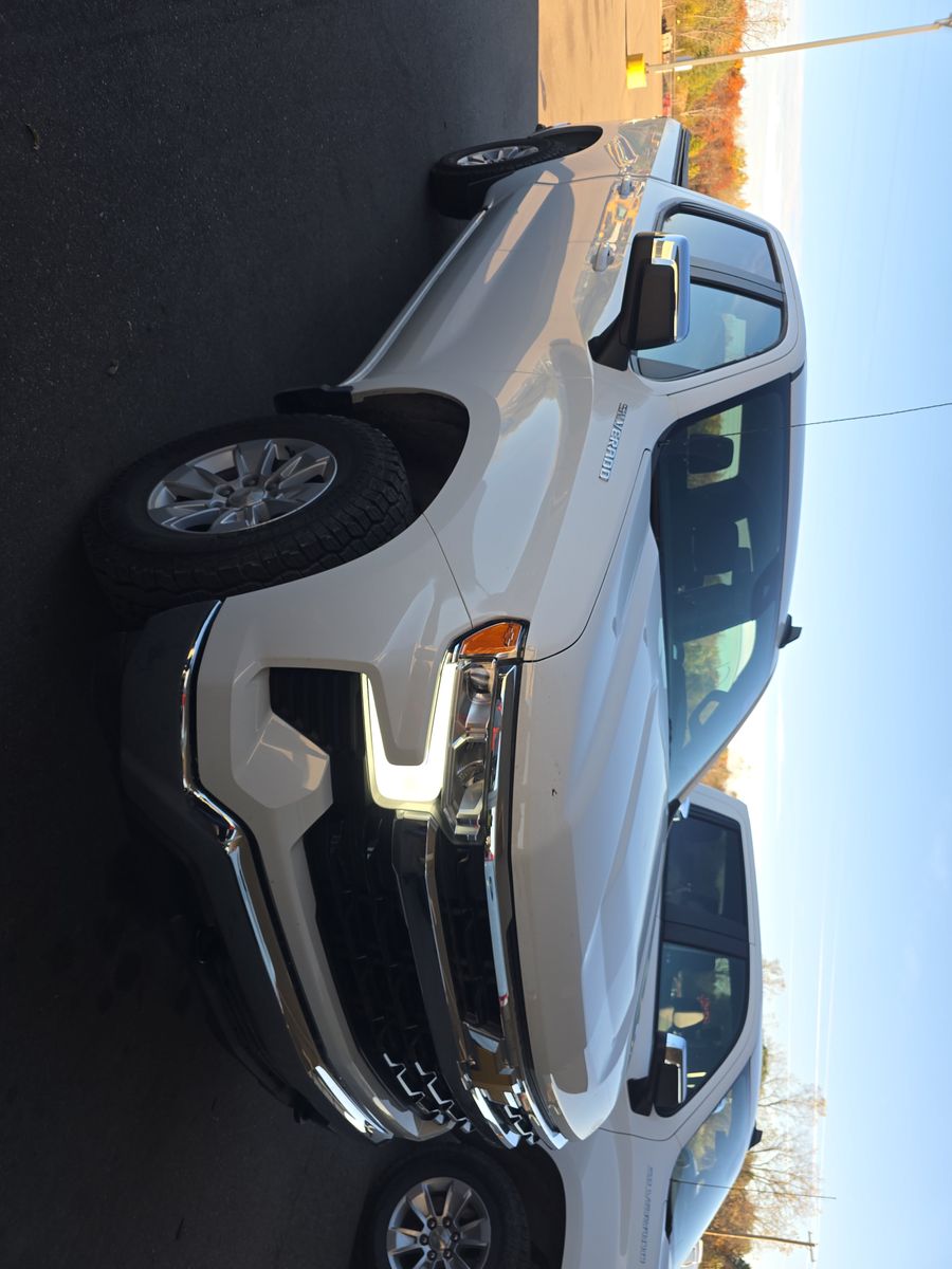 2025 Chevrolet Silverado 1500 LT AWD