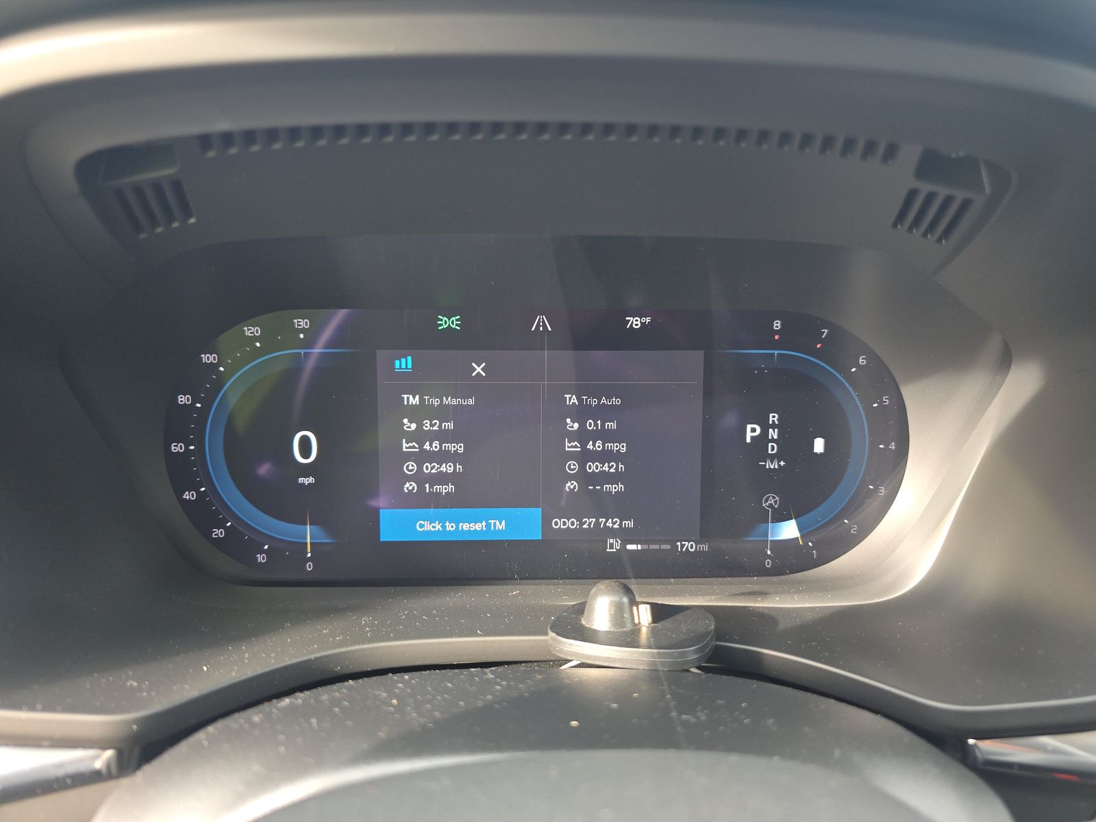 2022 Volvo XC60 B5 Momentum FWD