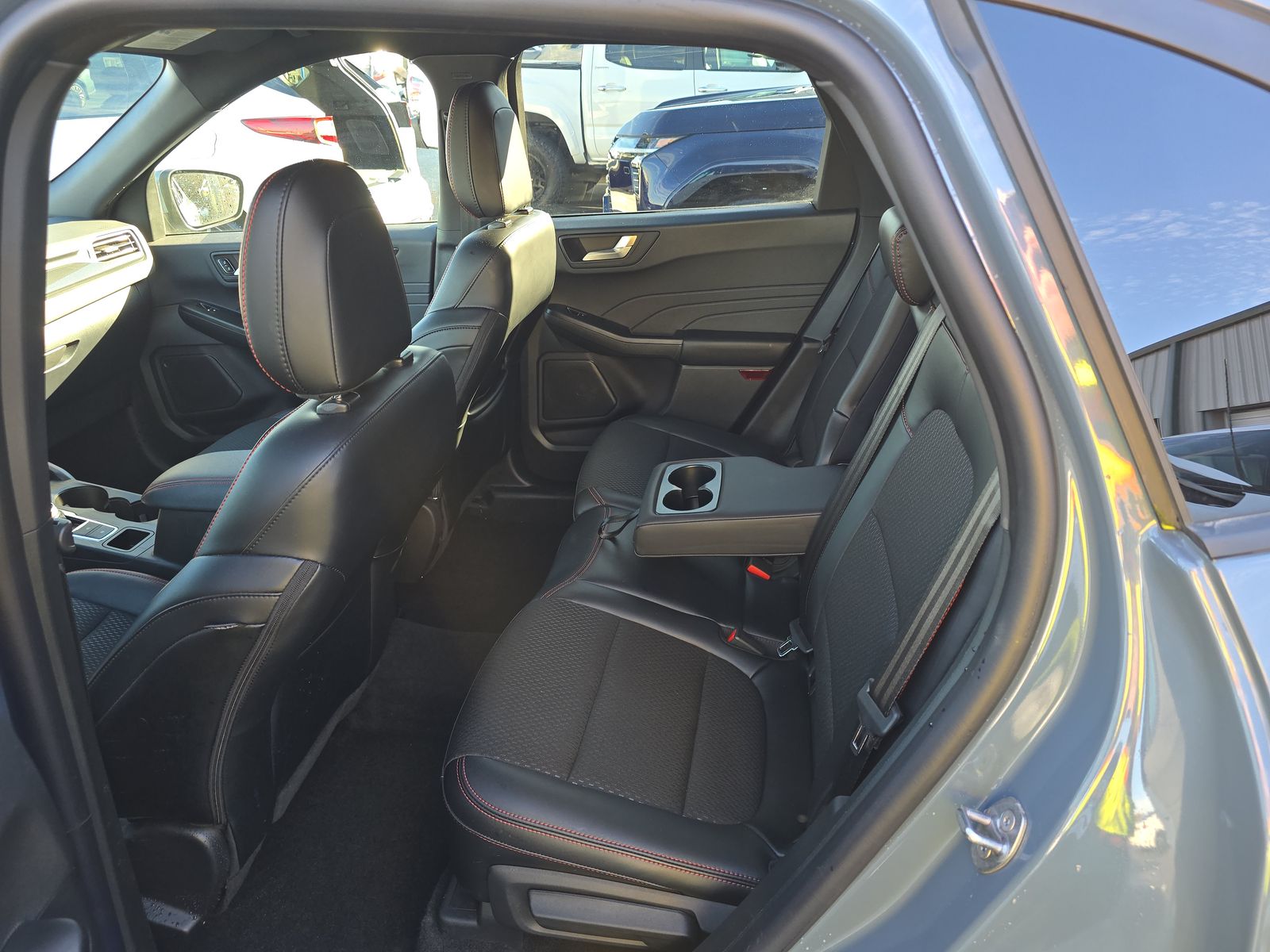 2025 Ford Escape Hybrid ST-Line Elite AWD