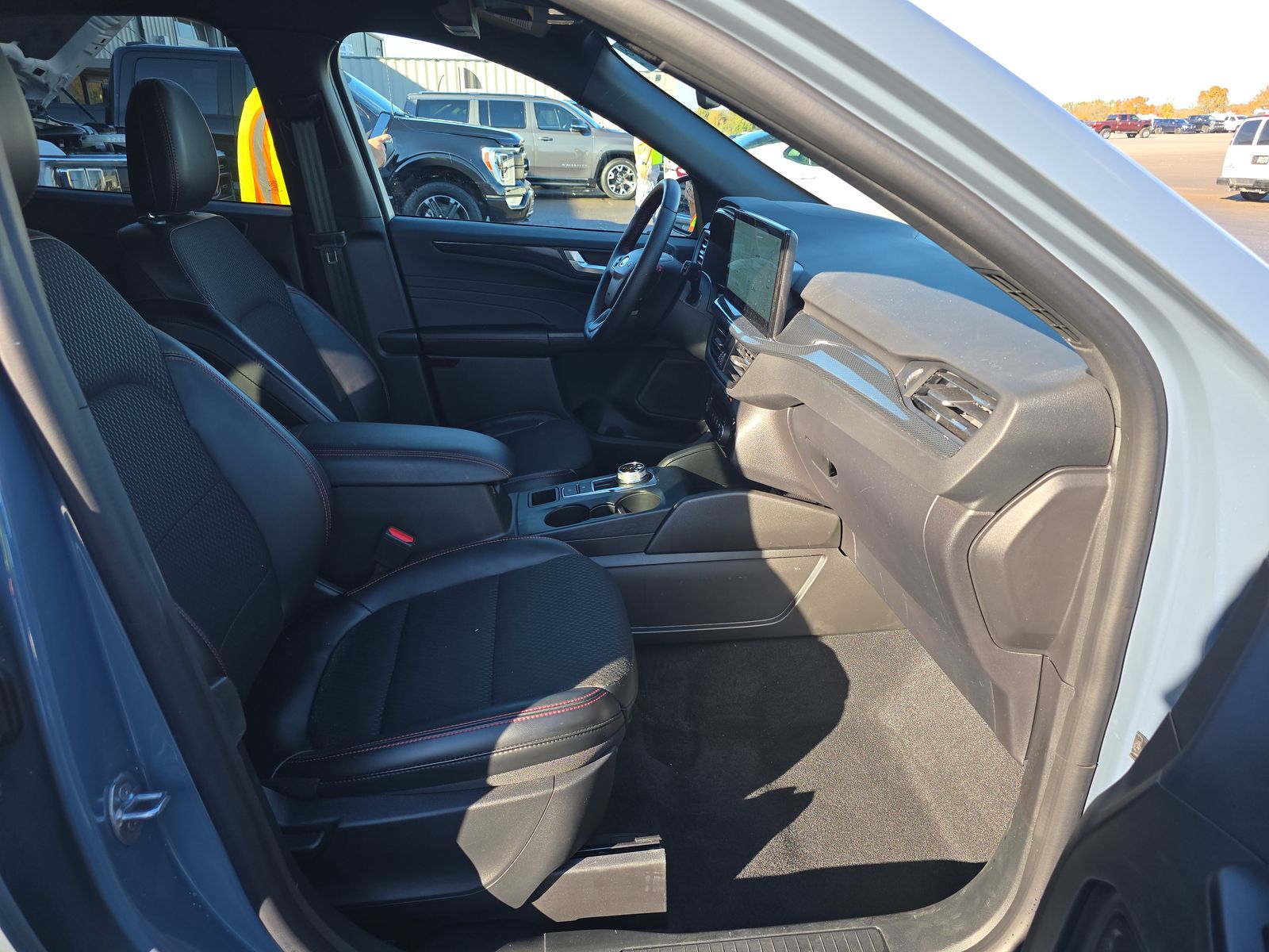 2025 Ford Escape Hybrid ST-Line Elite AWD