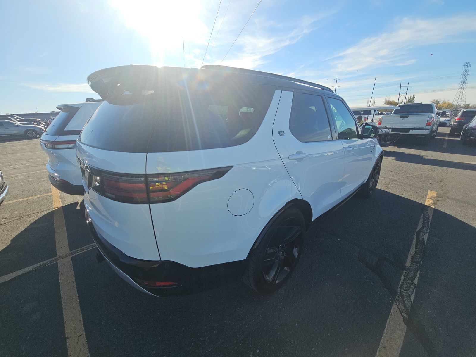 2023 Land Rover Discovery Metropolitan Edition AWD