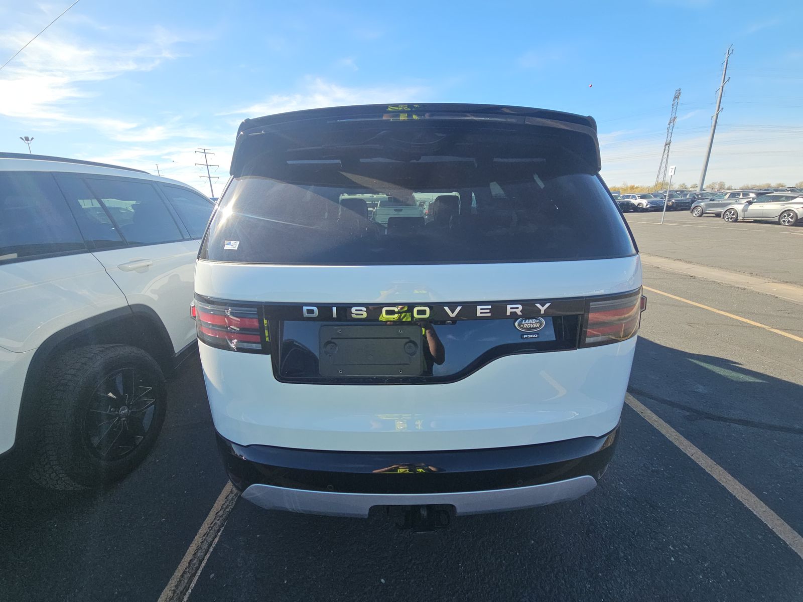 2023 Land Rover Discovery Metropolitan Edition AWD