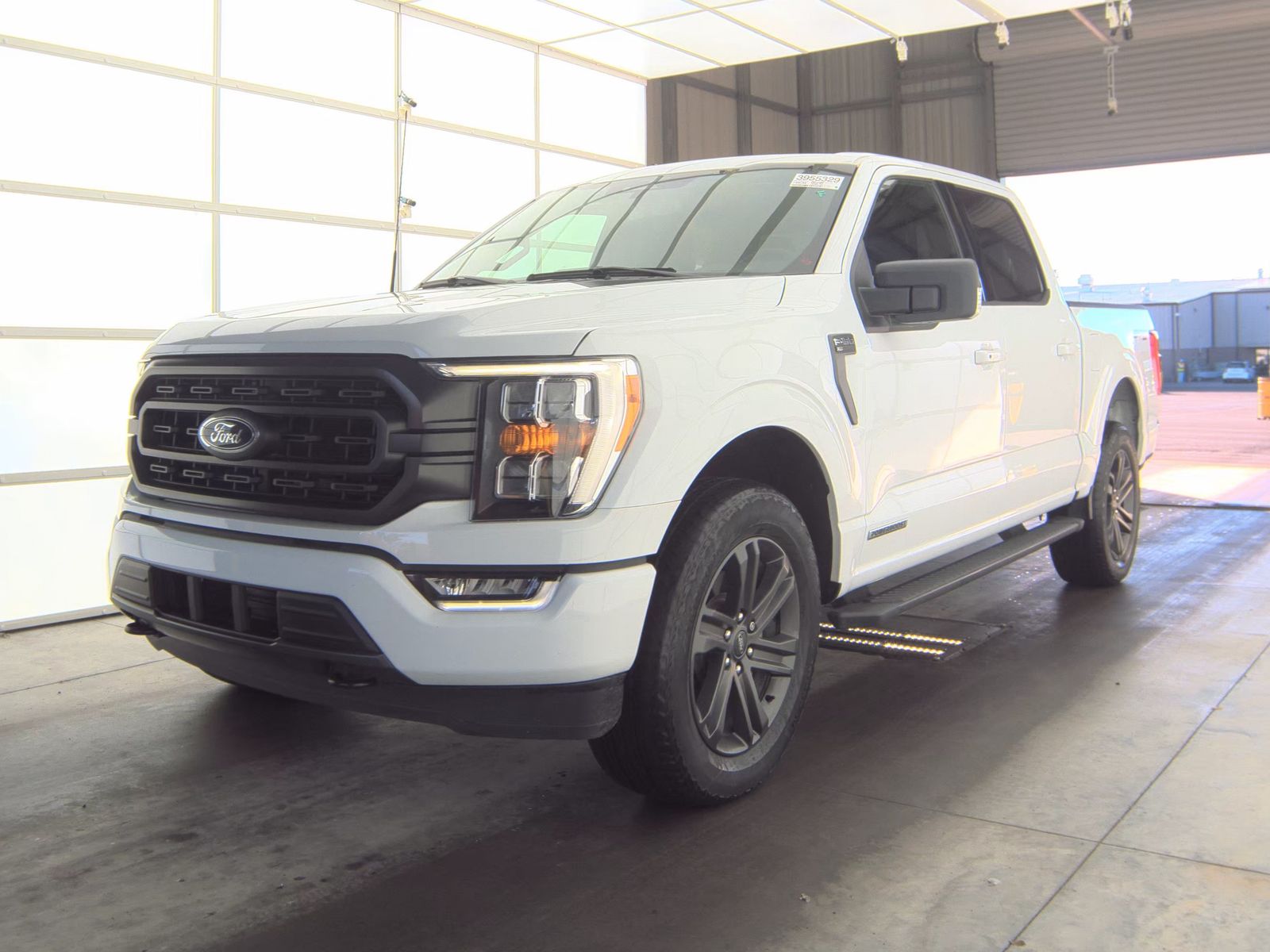 2023 Ford F-150 Hybrid XLT AWD
