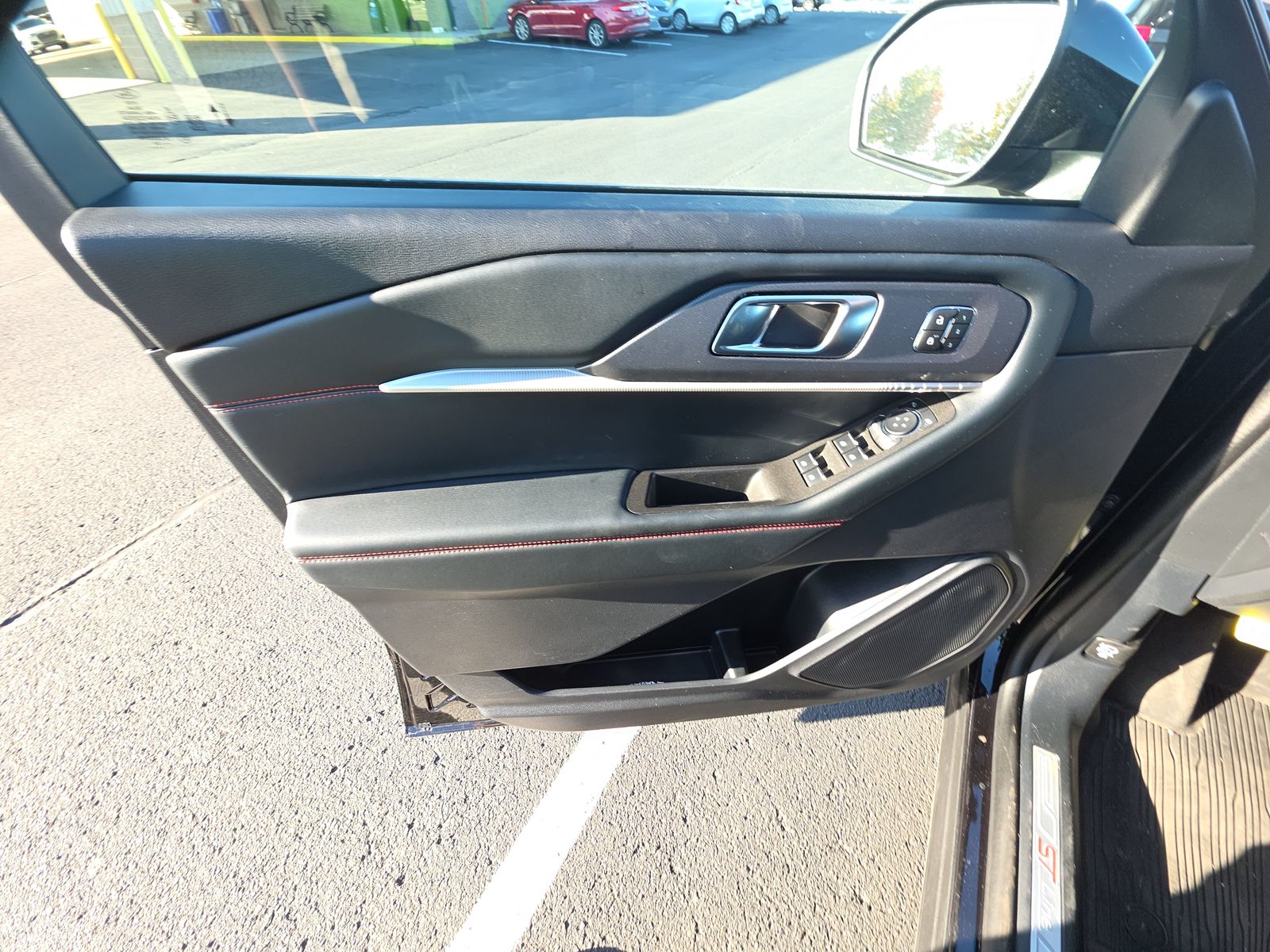 2025 Ford Explorer ST-Line RWD