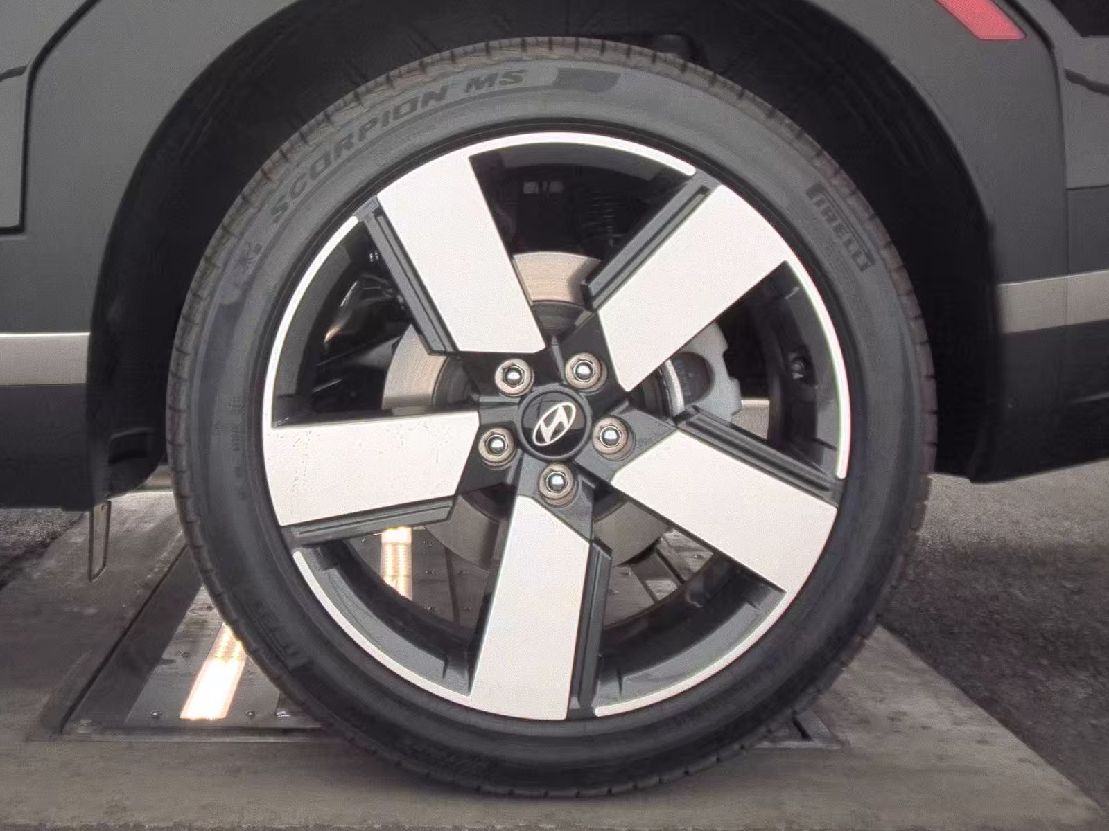 2025 Hyundai Santa Fe Limited FWD