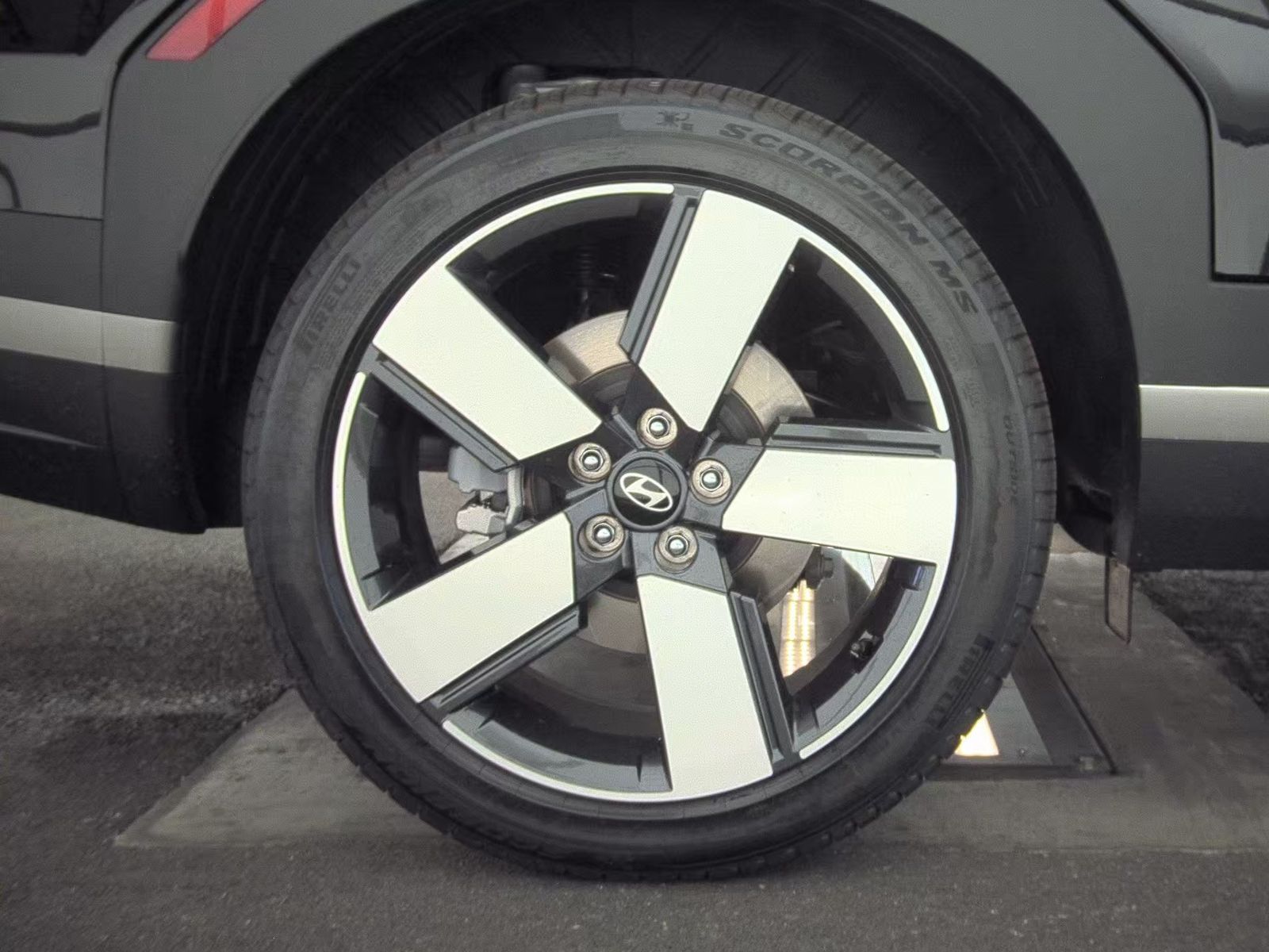 2025 Hyundai Santa Fe Limited FWD