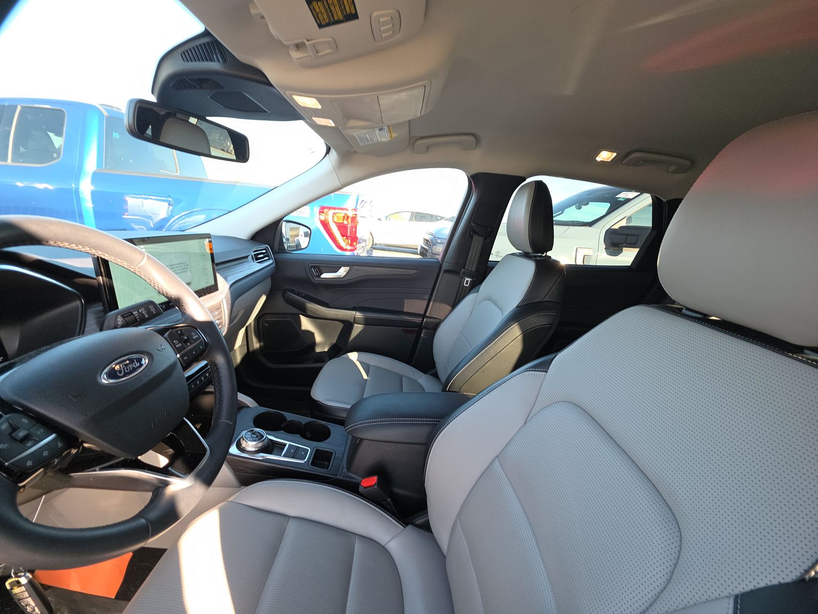 2025 Ford Escape Hybrid Platinum FWD