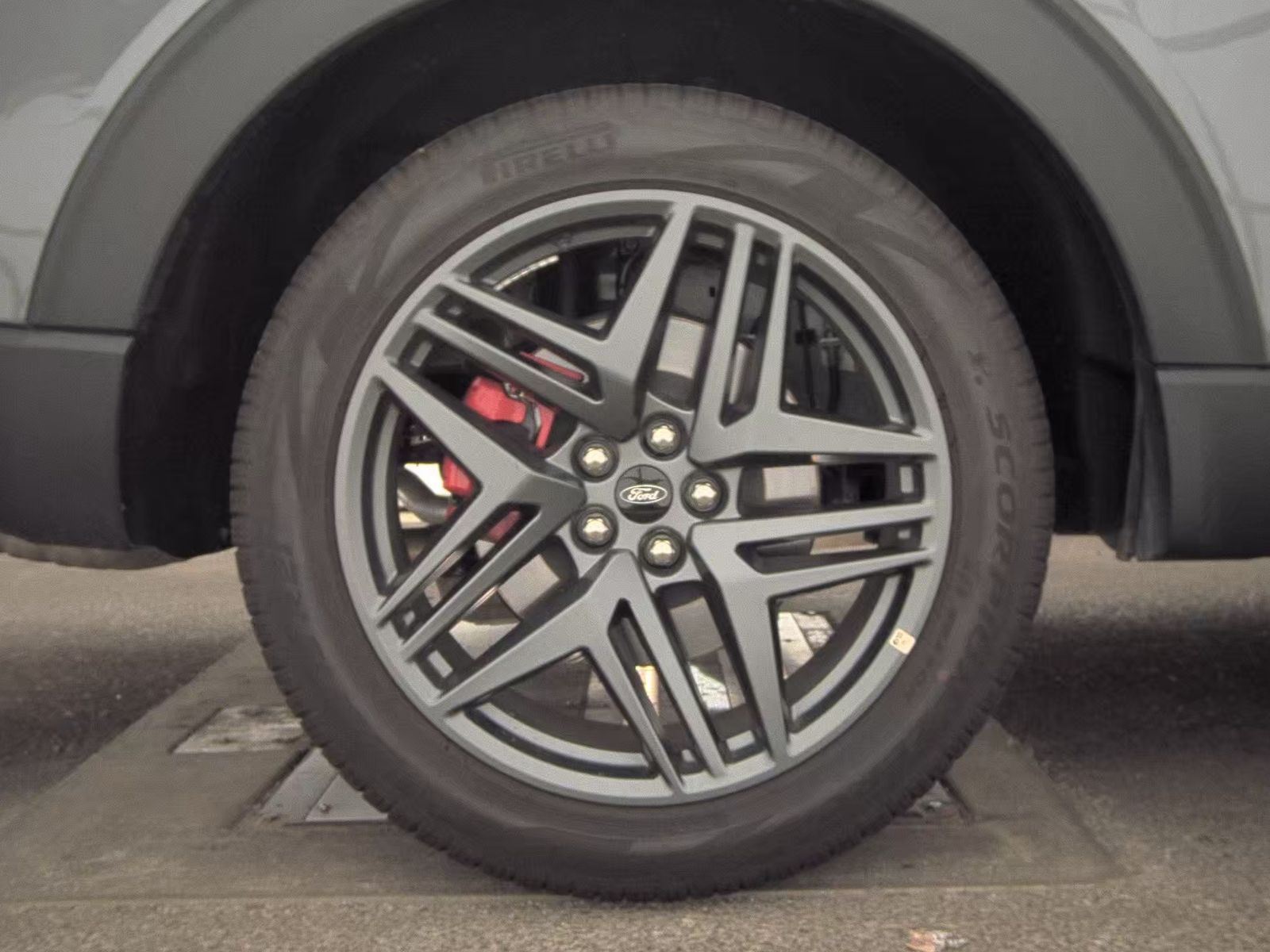 2025 Ford Explorer ST-Line AWD