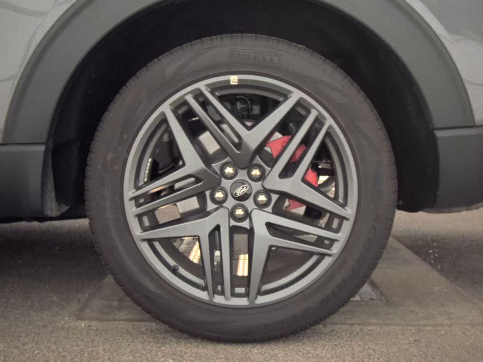 2025 Ford Explorer ST-Line AWD