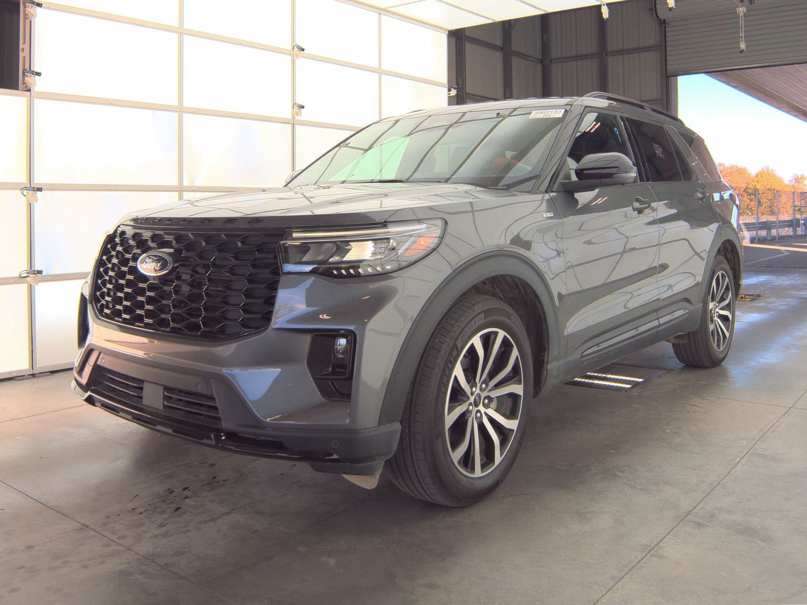 2025 Ford Explorer ST-Line AWD