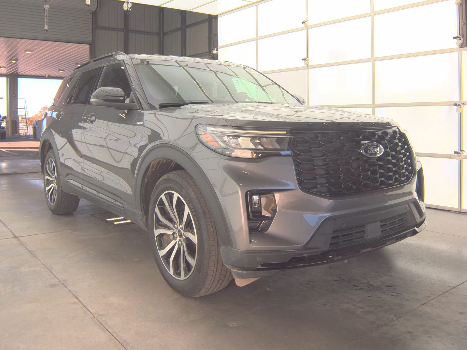 2025 Ford Explorer ST-Line AWD