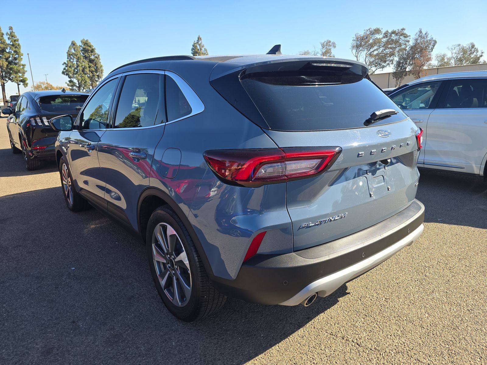 2025 Ford Escape Hybrid Platinum FWD