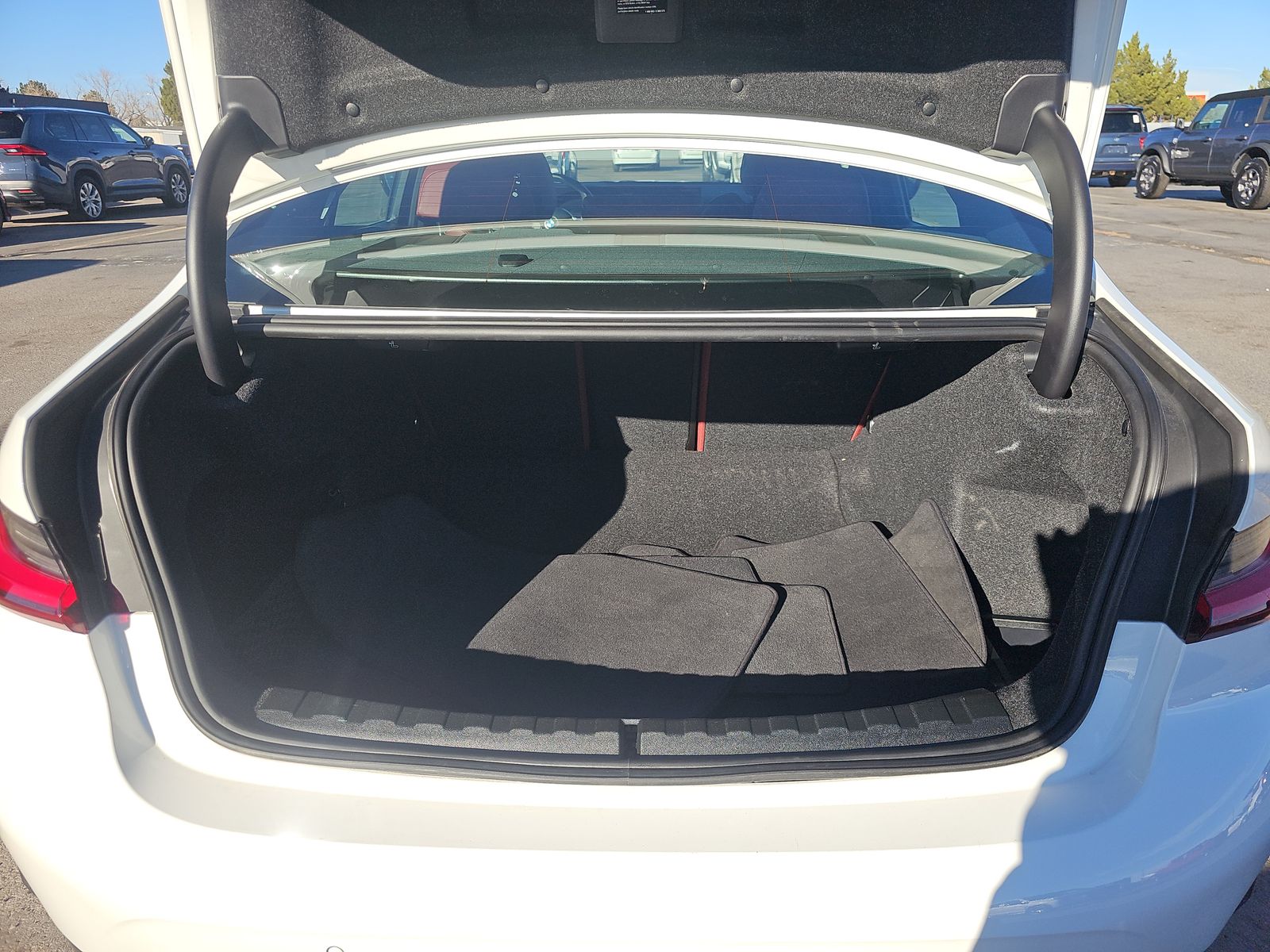 2025 BMW 3 Series 330i xDrive AWD