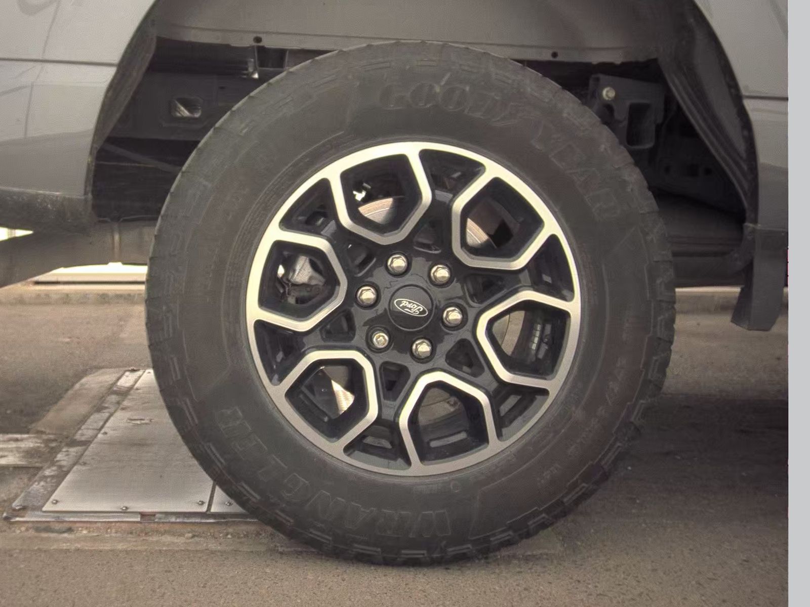 2023 Ford F-150 XL AWD