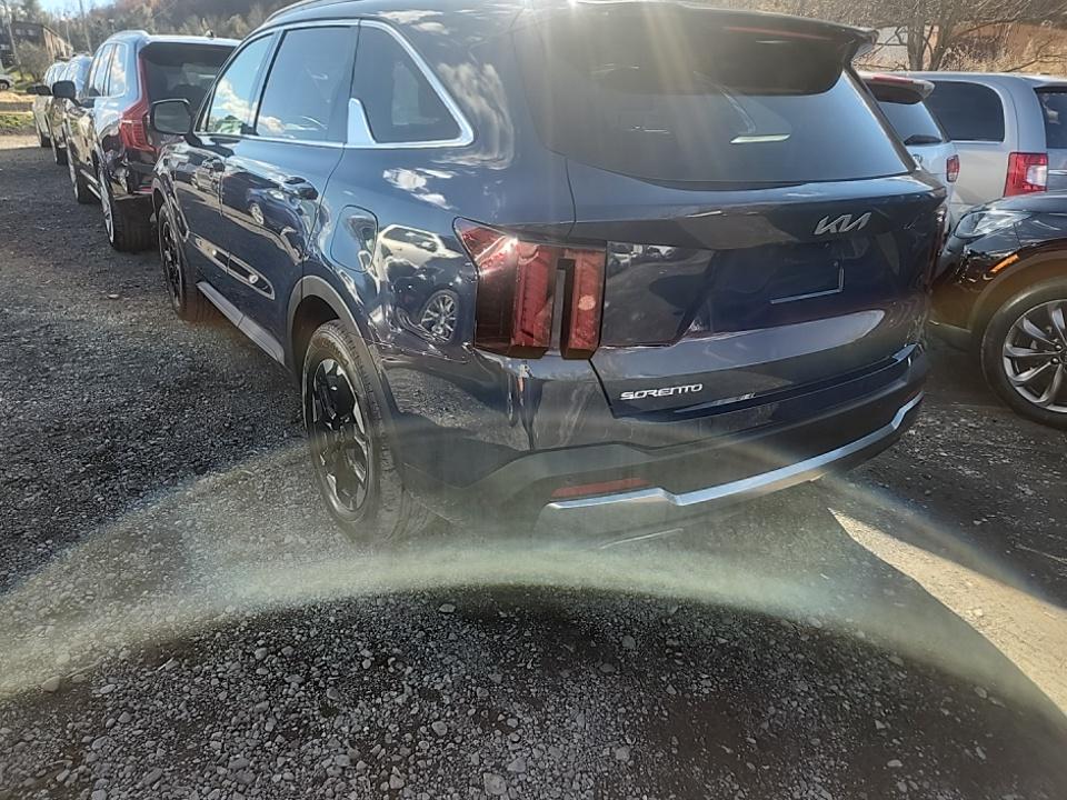 2024 Kia Sorento S FWD