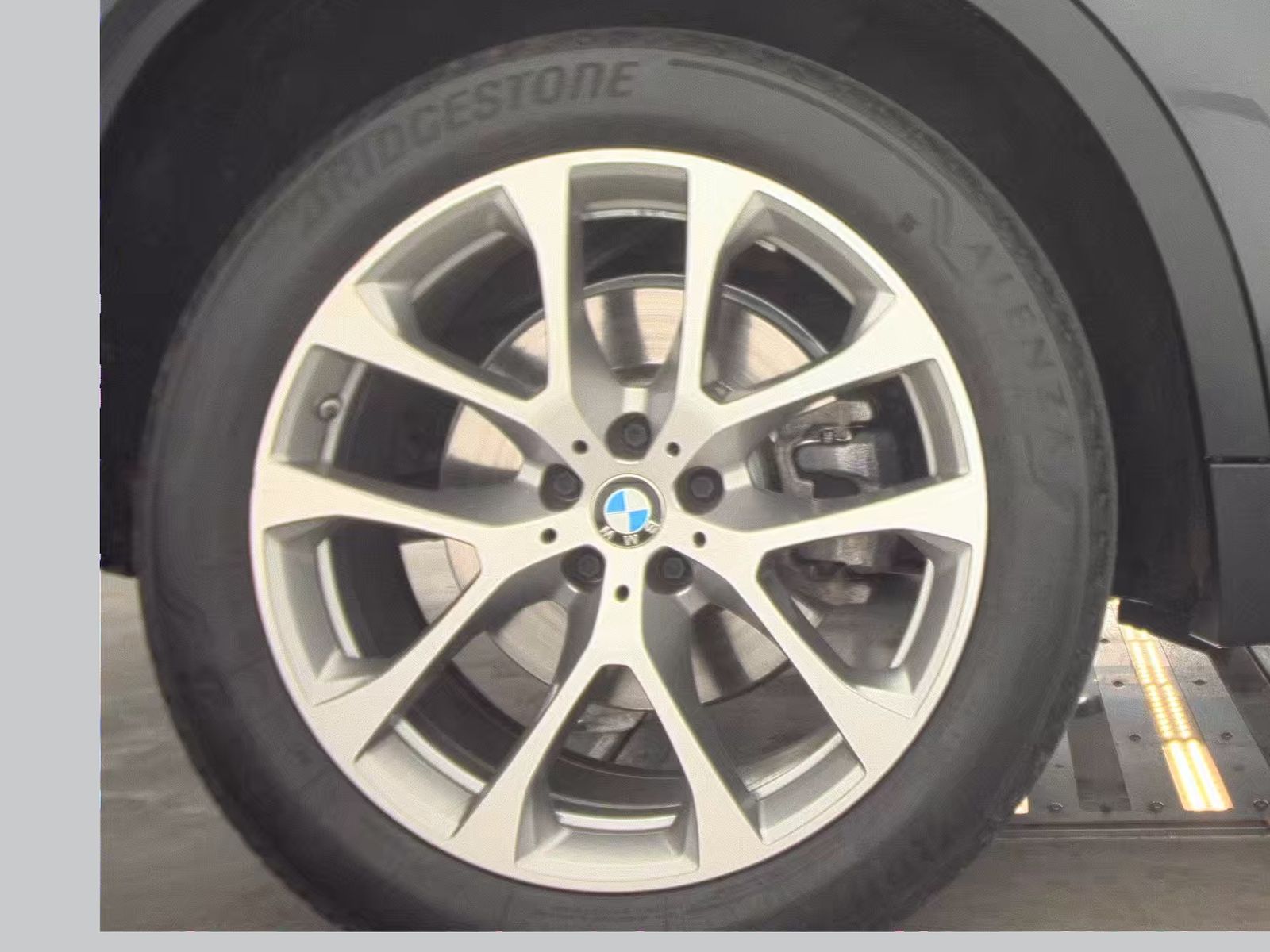 2023 BMW X5 xDrive40i AWD