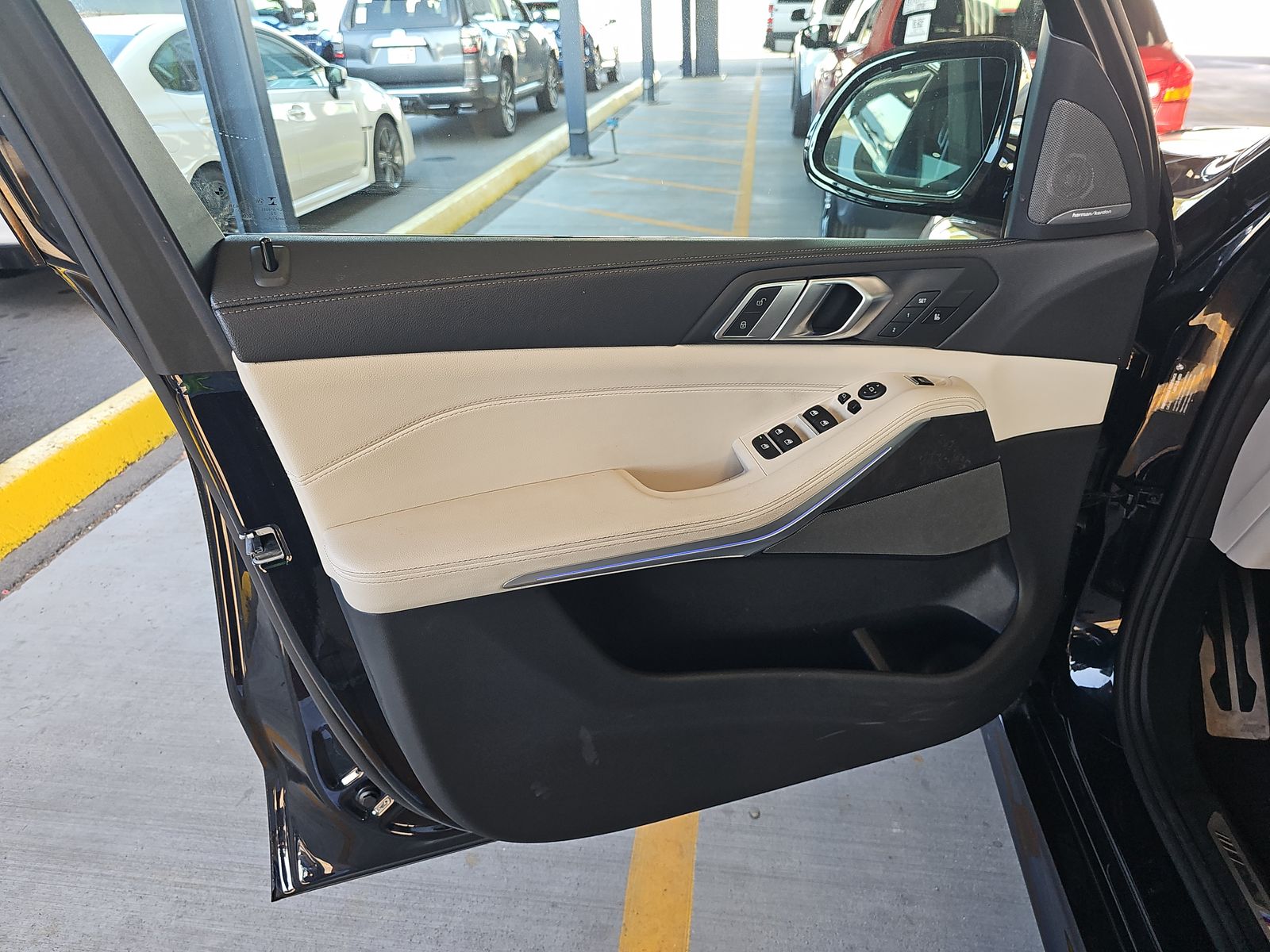 2022 BMW X5 M50i AWD