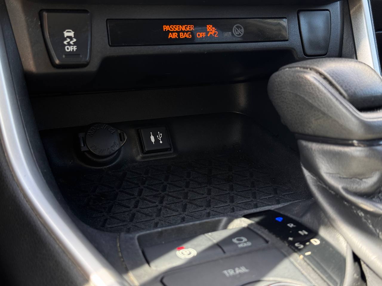 2019 Toyota RAV4 Hybrid XLE AWD