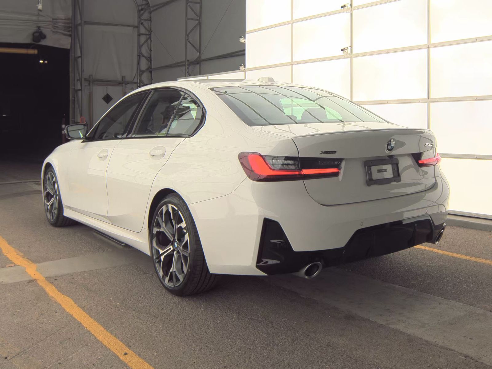 2025 BMW 3 Series 330i xDrive AWD