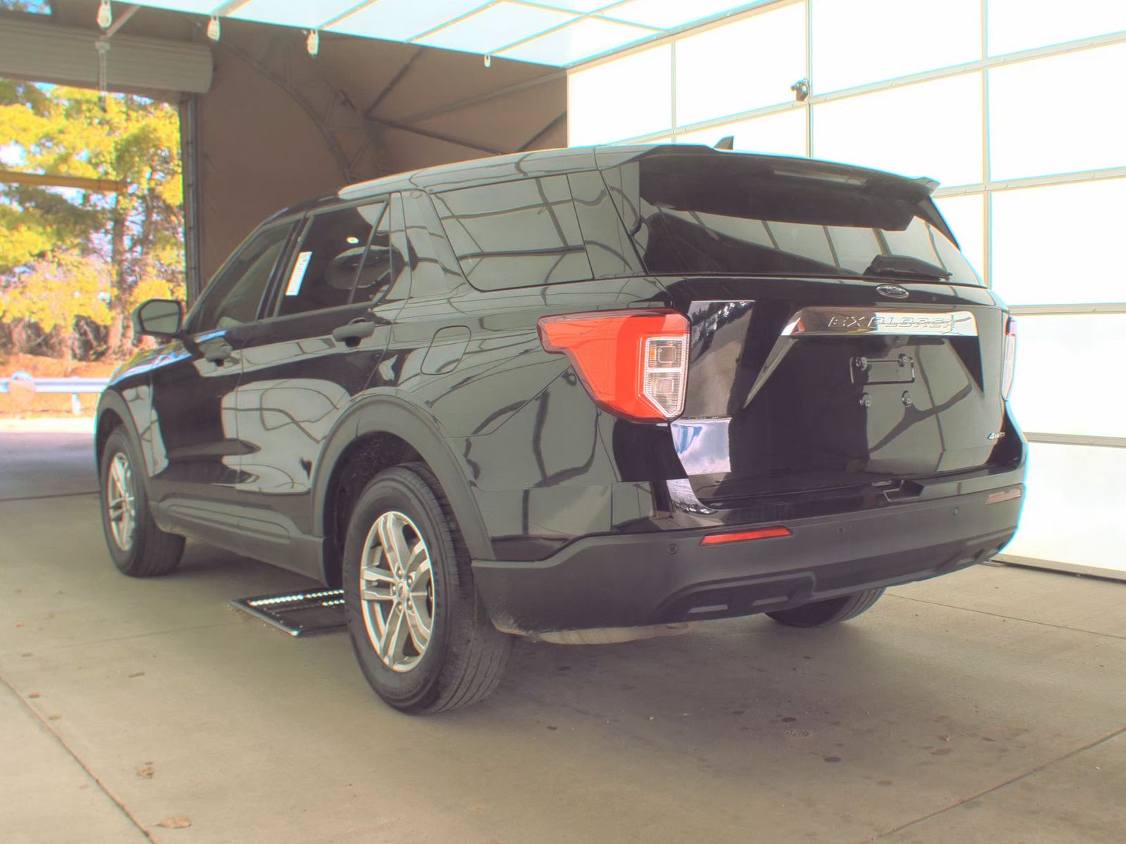 2023 Ford Explorer Base AWD