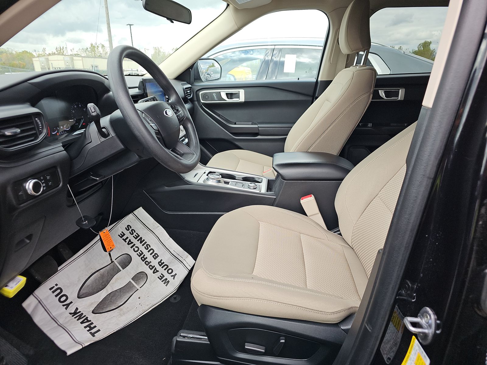 2023 Ford Explorer Base AWD