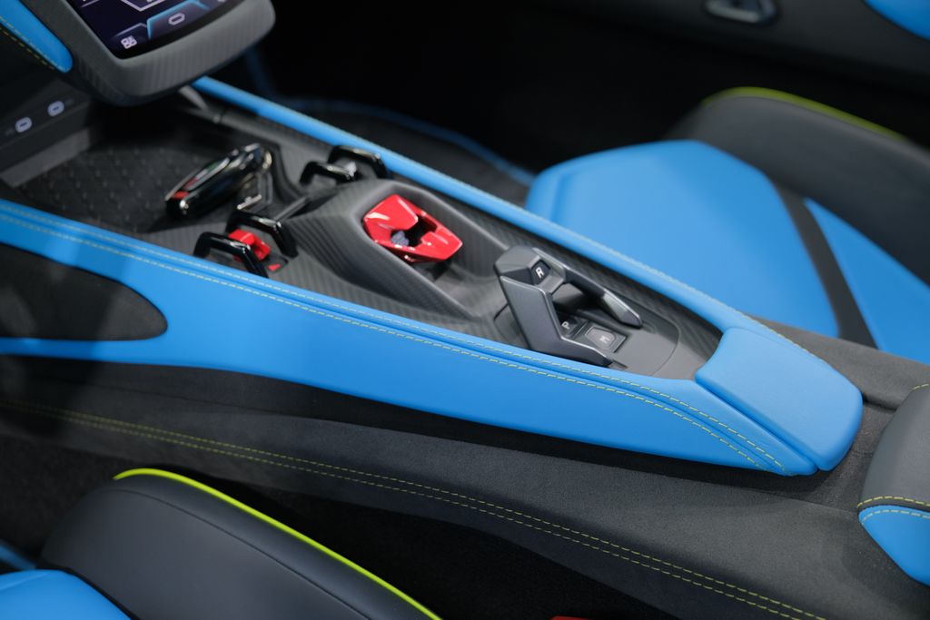 2025 Lamborghini Revuelto Base AWD