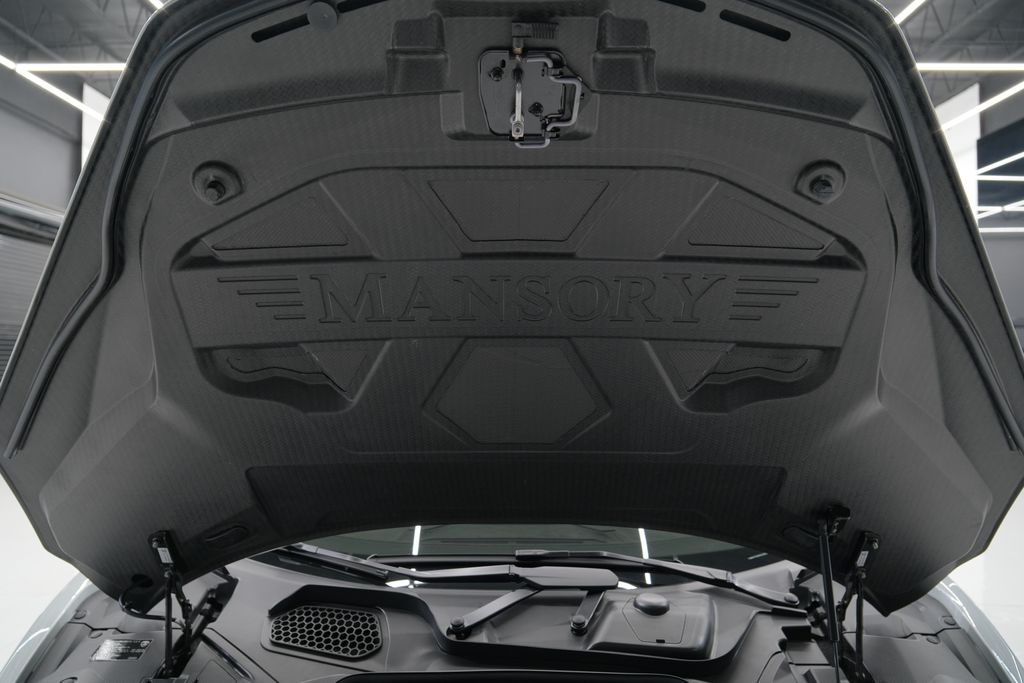 2025 Lamborghini Revuelto Base AWD