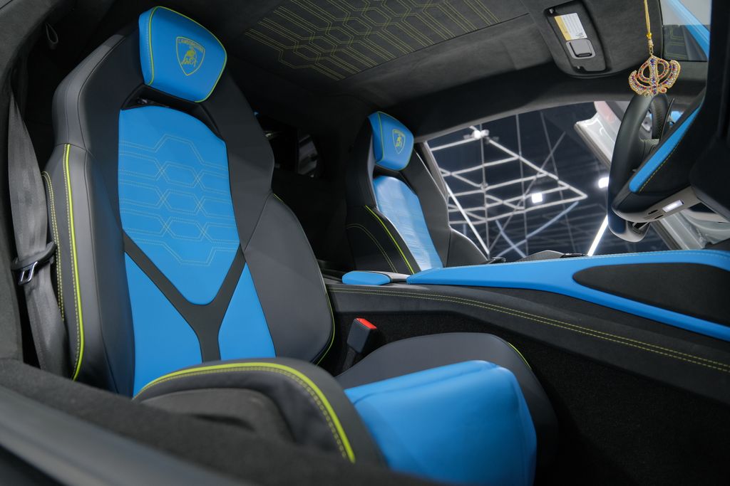 2025 Lamborghini Revuelto Base AWD