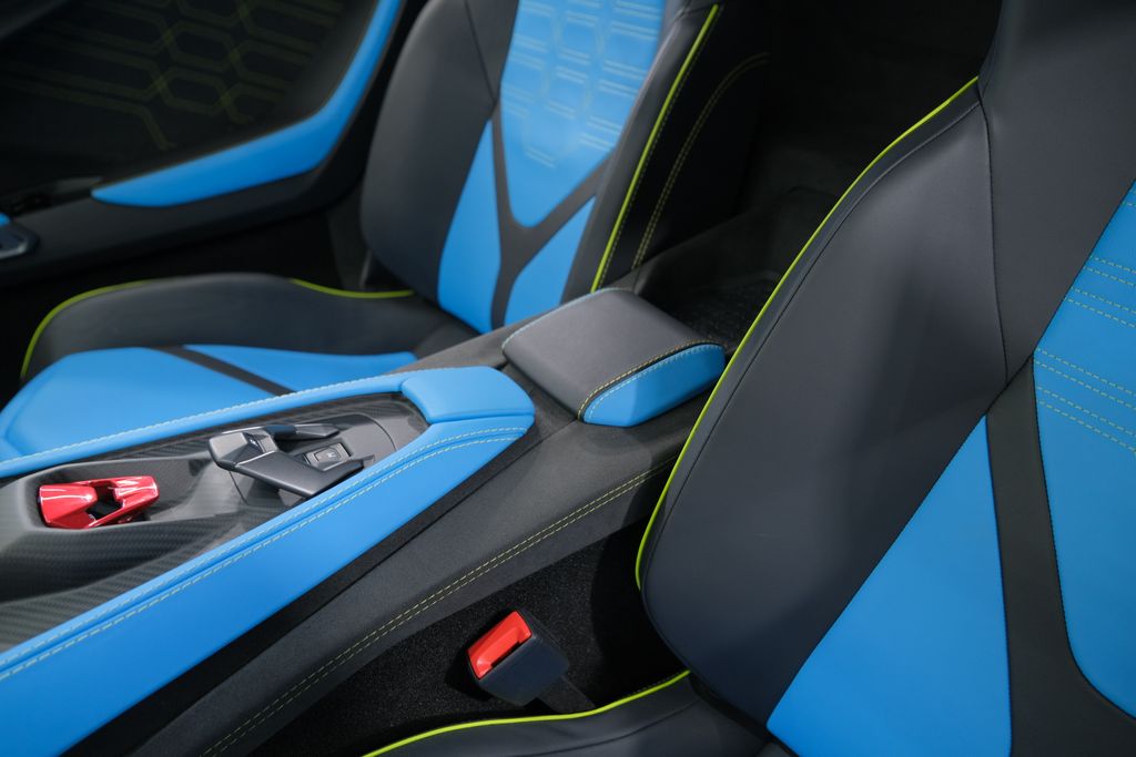 2025 Lamborghini Revuelto Base AWD