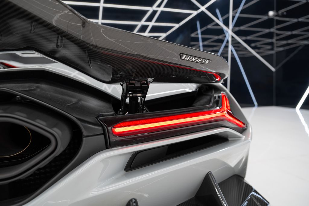 2025 Lamborghini Revuelto Base AWD