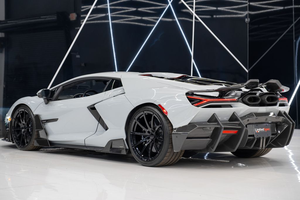 2025 Lamborghini Revuelto Base AWD