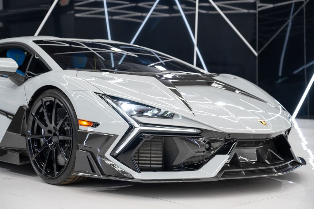 2025 Lamborghini Revuelto Base AWD