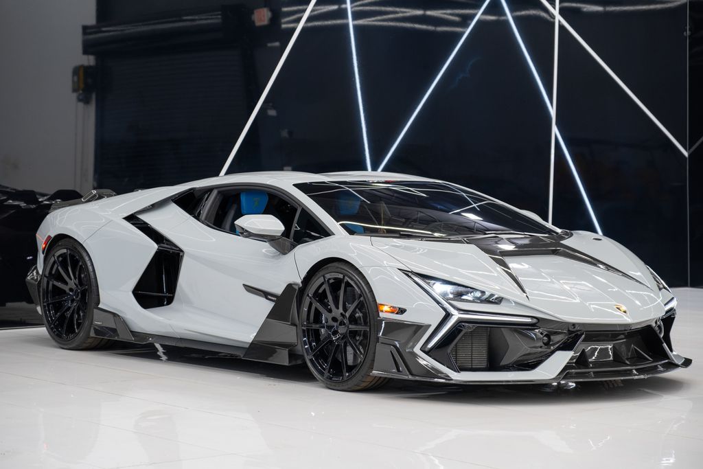 2025 Lamborghini Revuelto Base AWD