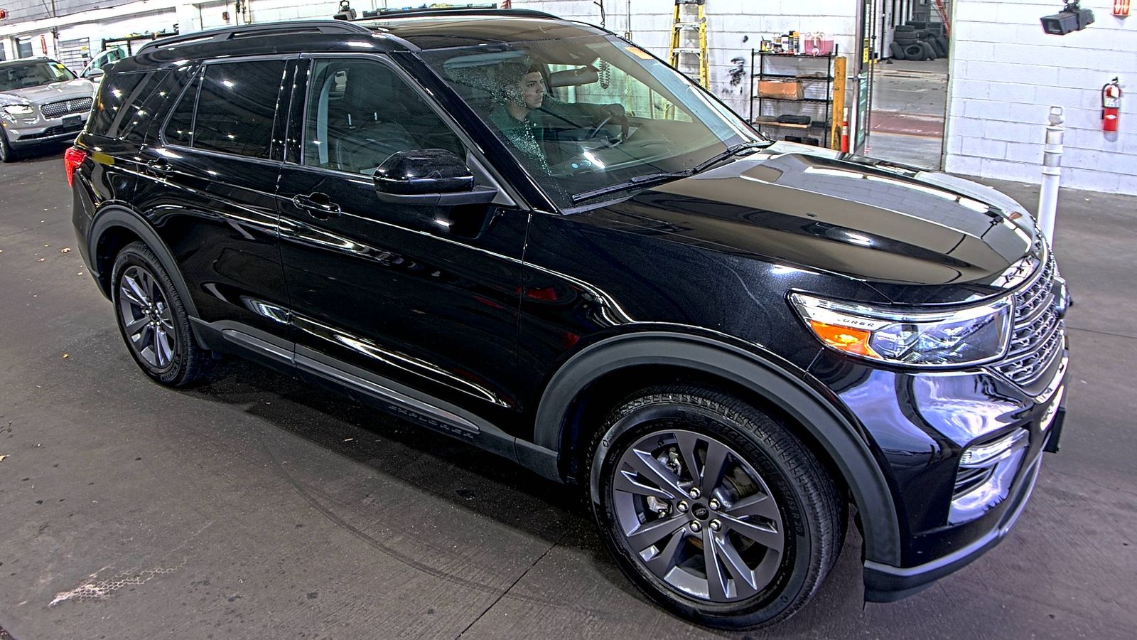 2022 Ford Explorer XLT AWD