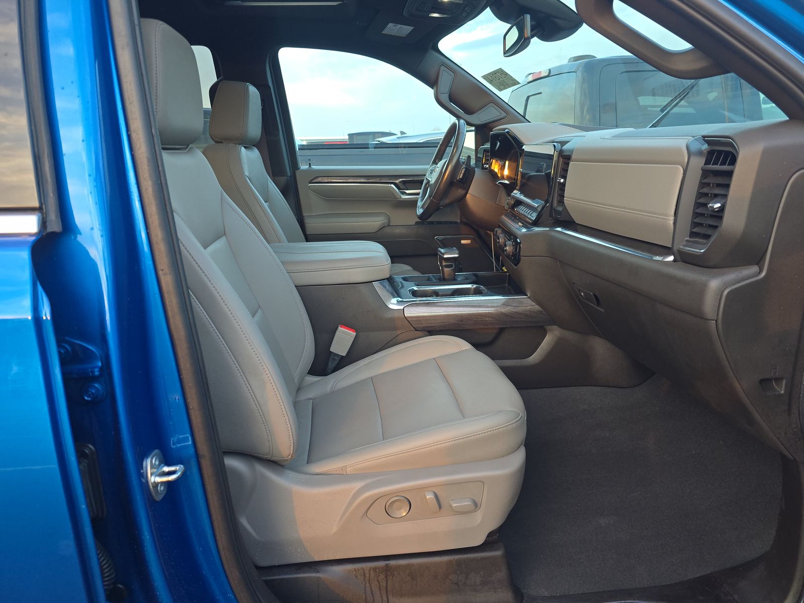 2023 Chevrolet Silverado 1500 LTZ AWD