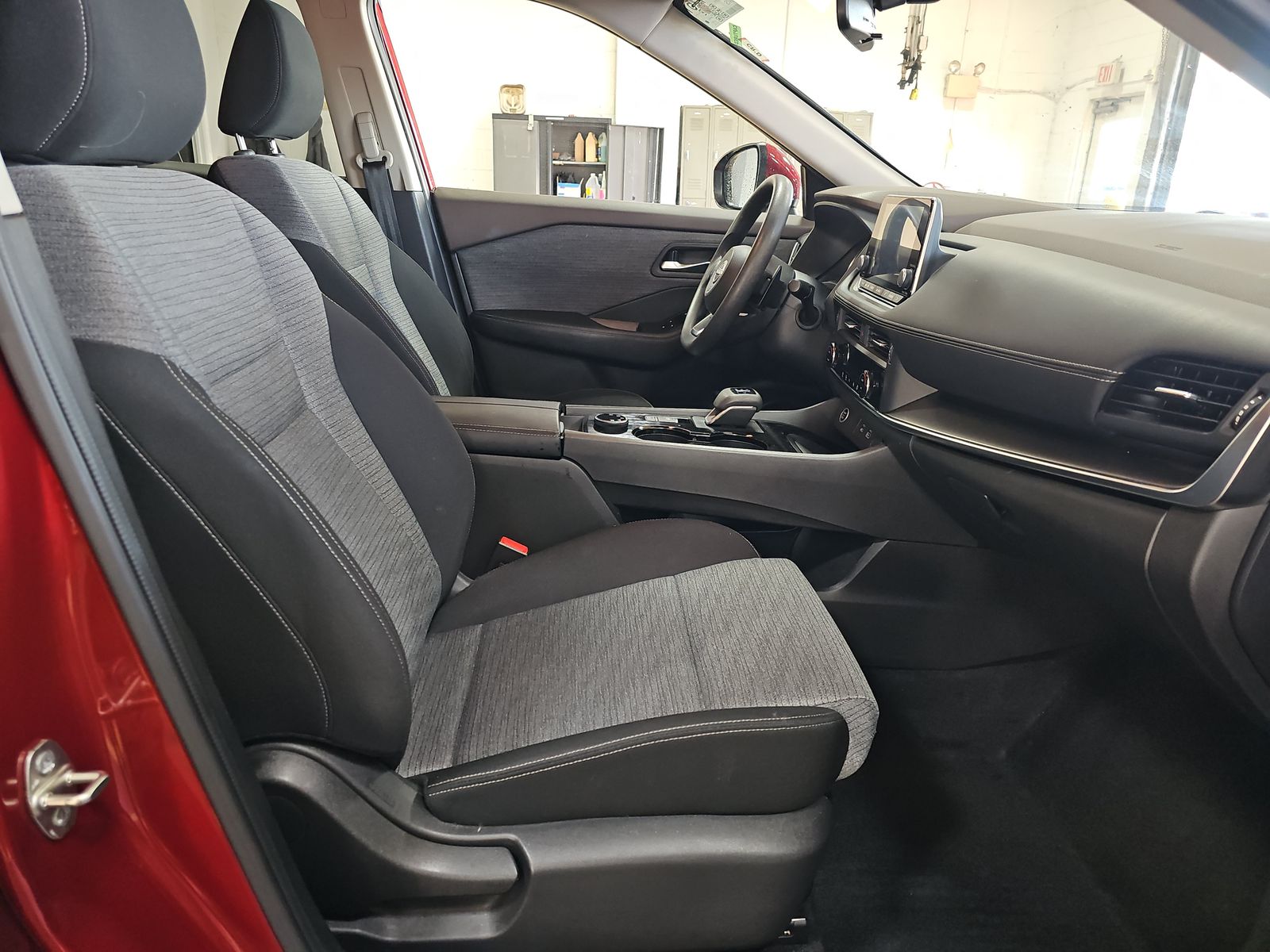 2023 Nissan Rogue SV AWD