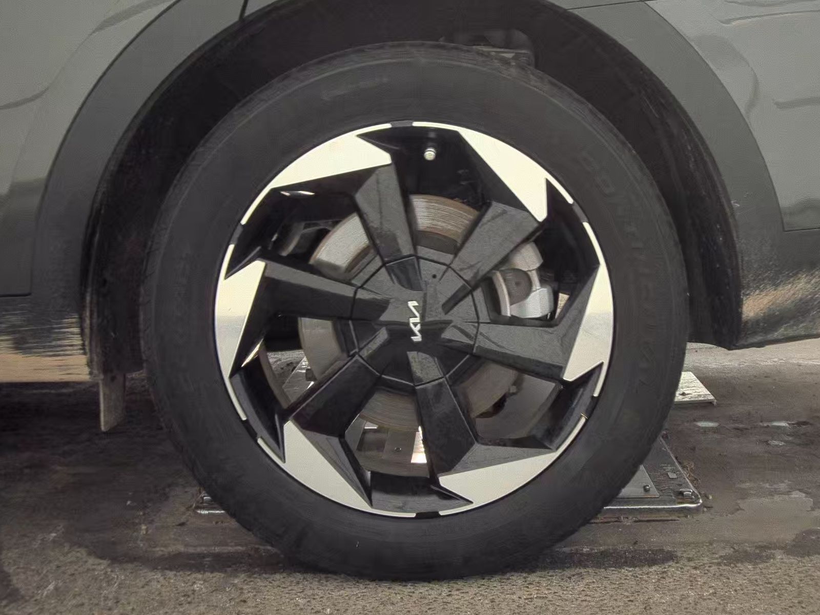 2025 Kia Sorento Hybrid EX AWD