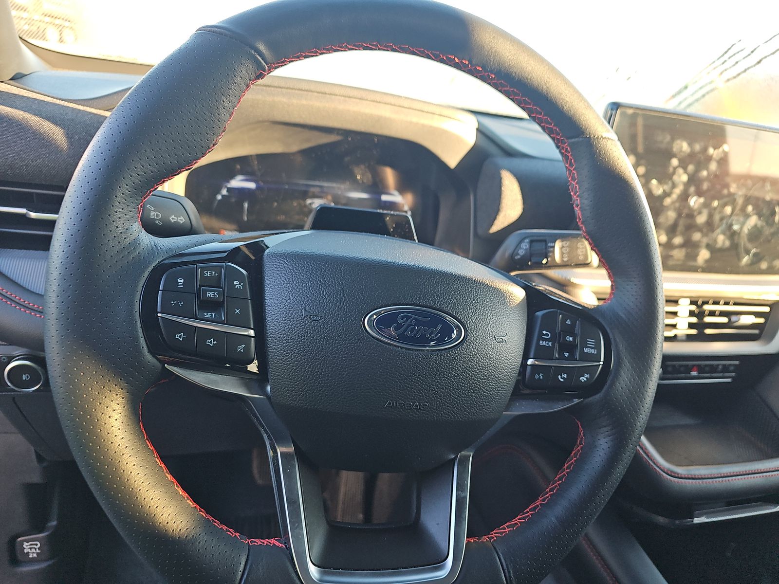 2025 Ford Explorer ST-Line AWD