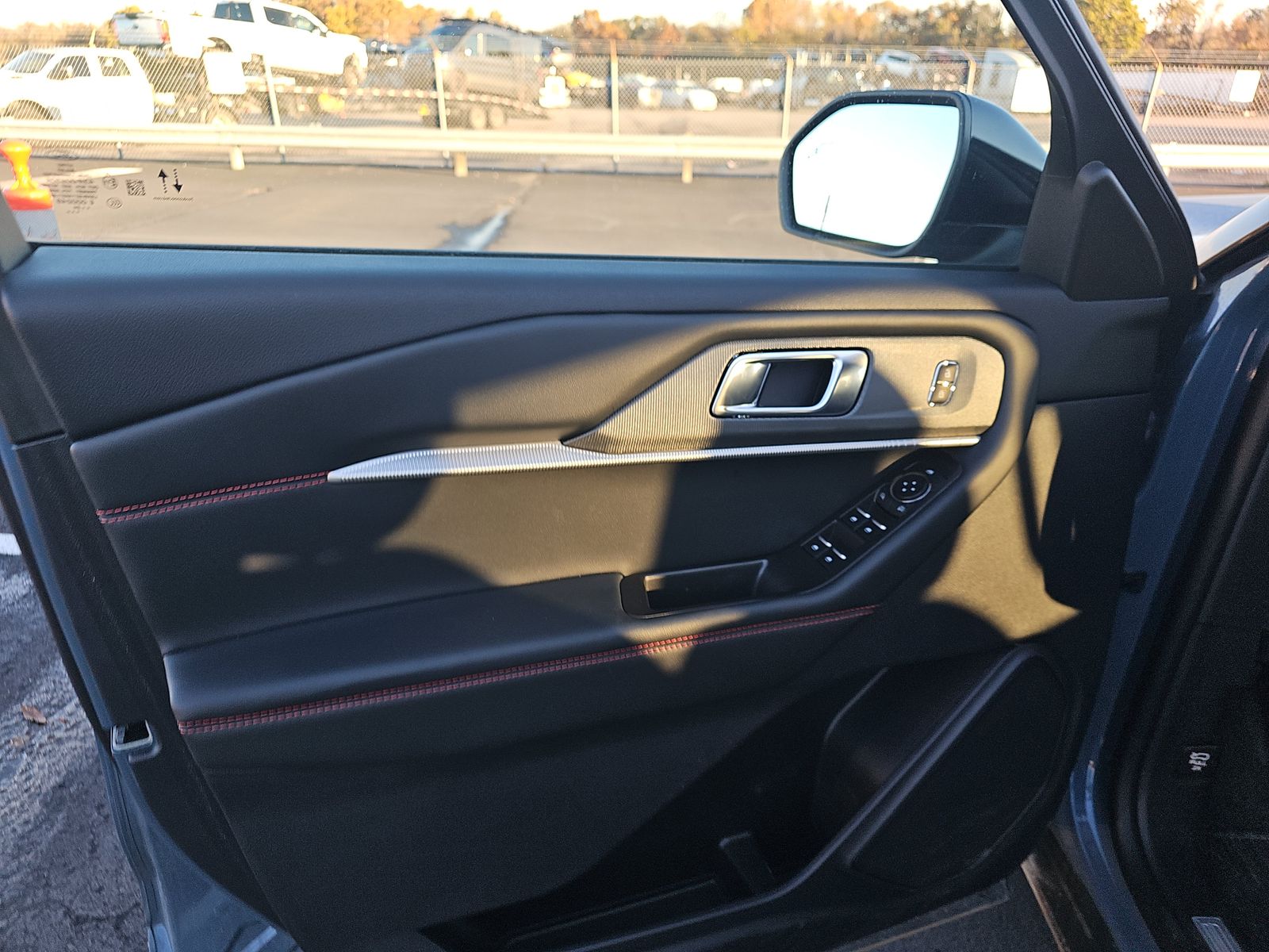 2025 Ford Explorer ST-Line AWD