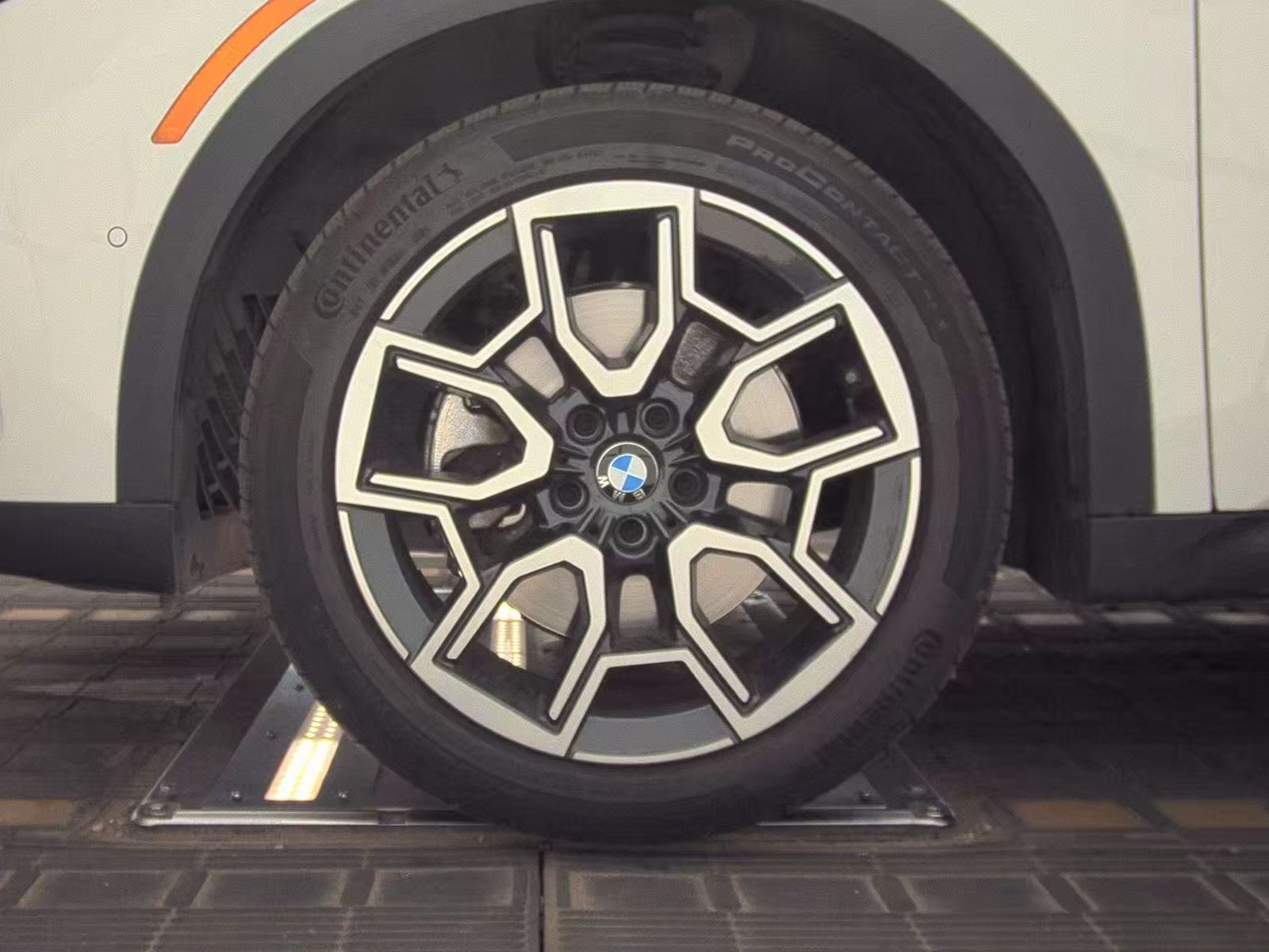 2025 BMW X2 xDrive28i AWD