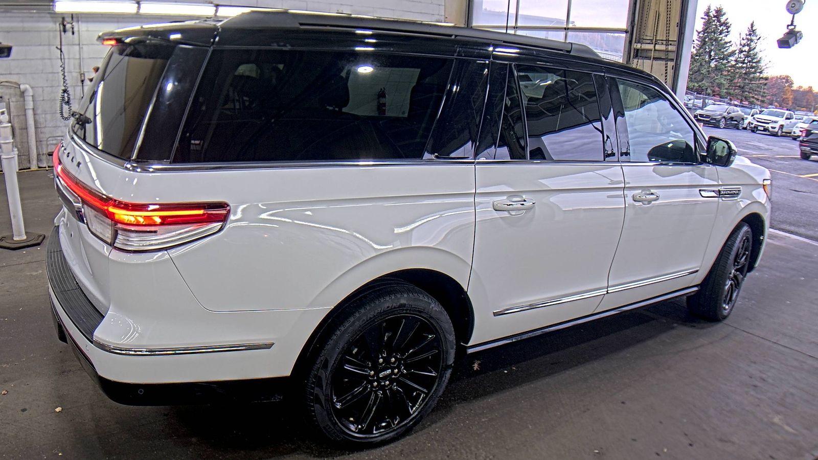 2022 Lincoln Navigator L Black Label AWD