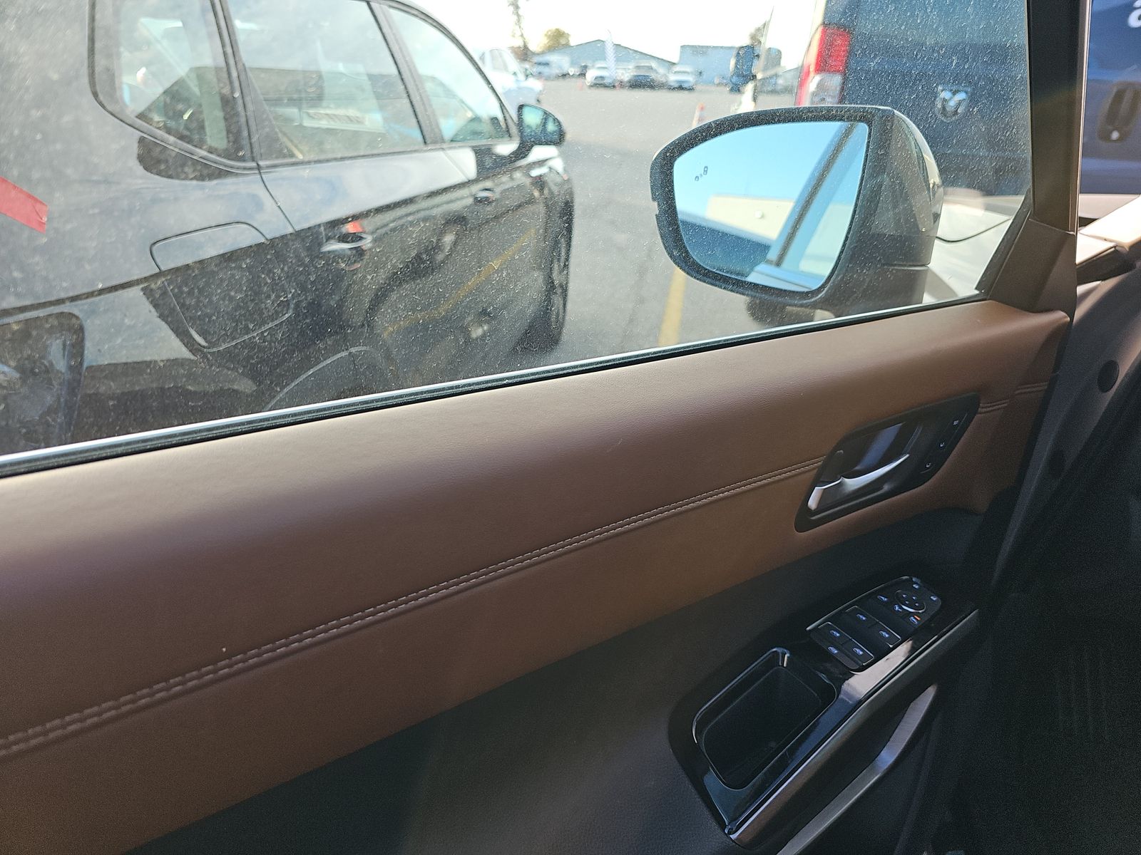 2024 Nissan Pathfinder Platinum FWD