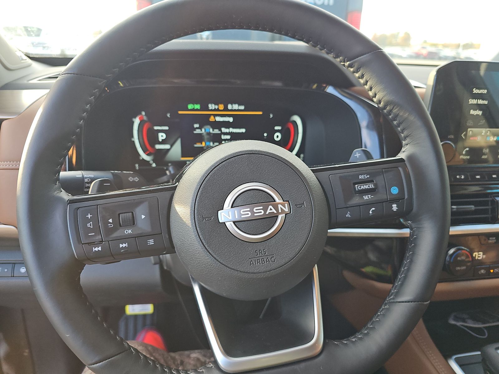 2024 Nissan Pathfinder Platinum FWD