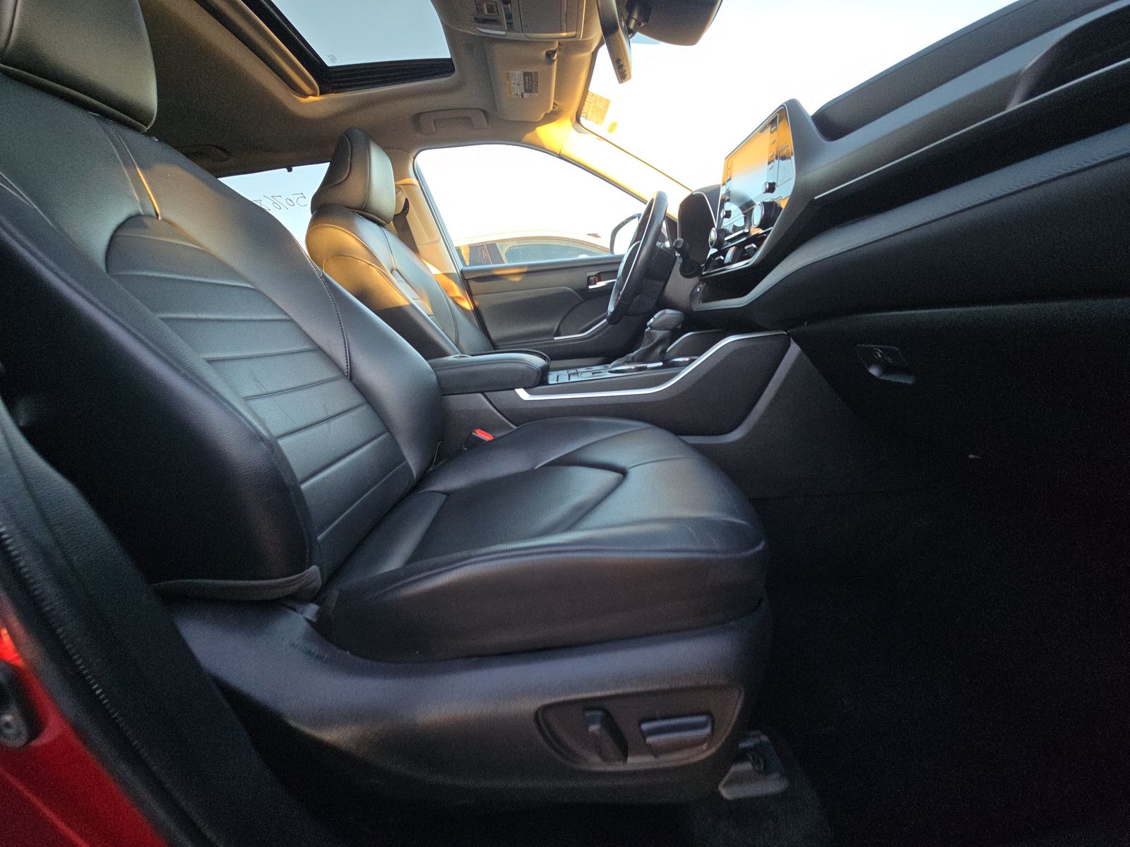 2022 Toyota Highlander XLE AWD