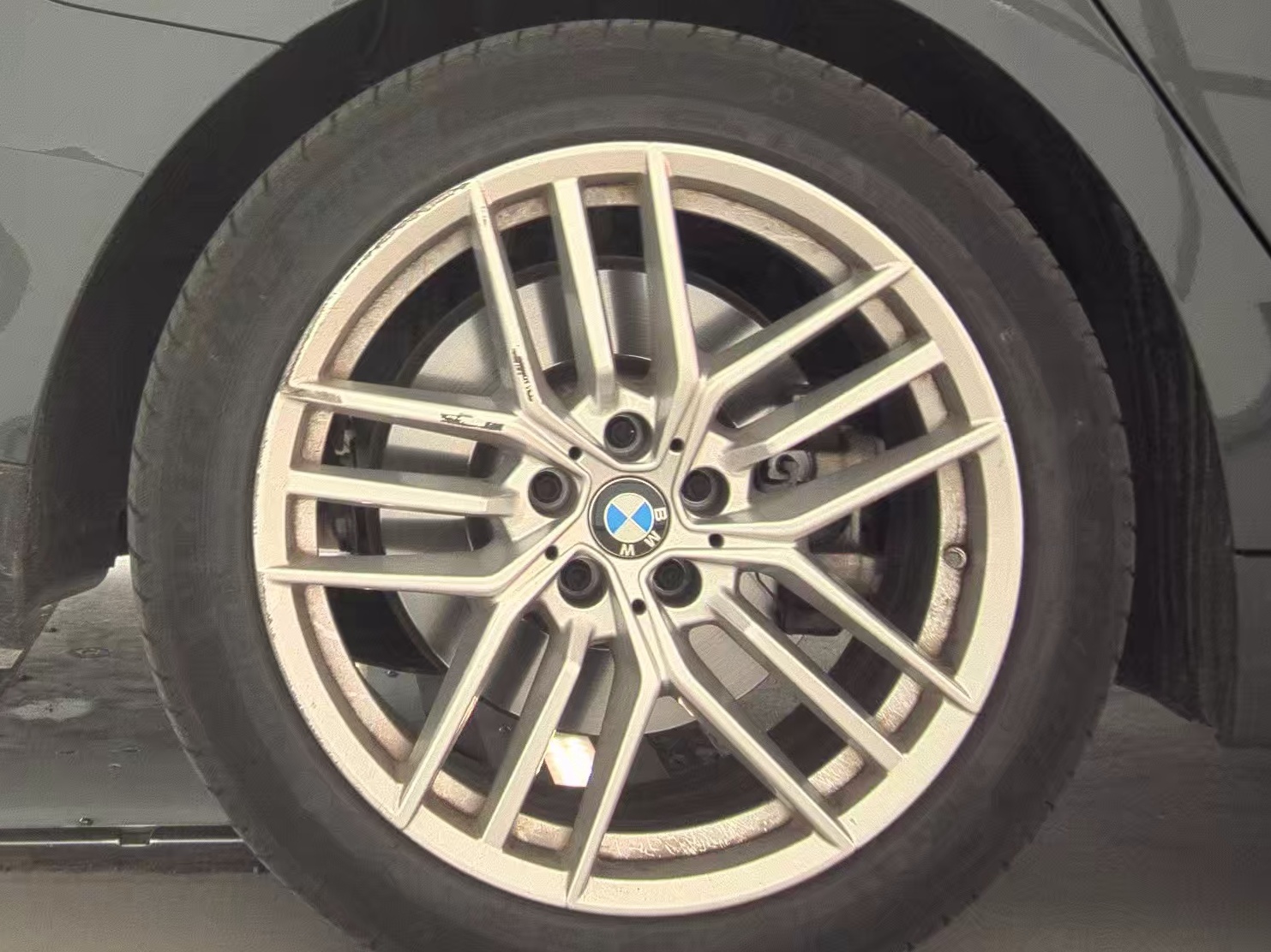 2025 BMW 5 Series 540i xDrive AWD