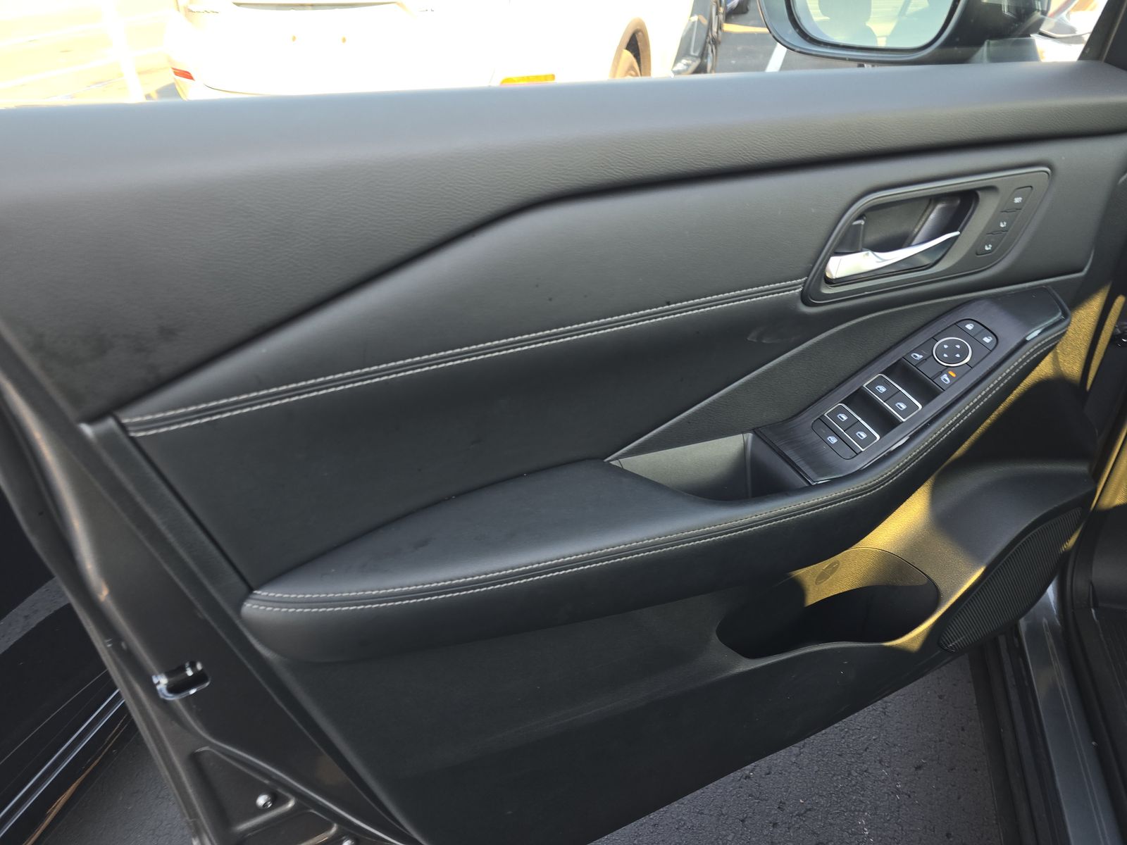 2025 Nissan Rogue SL FWD