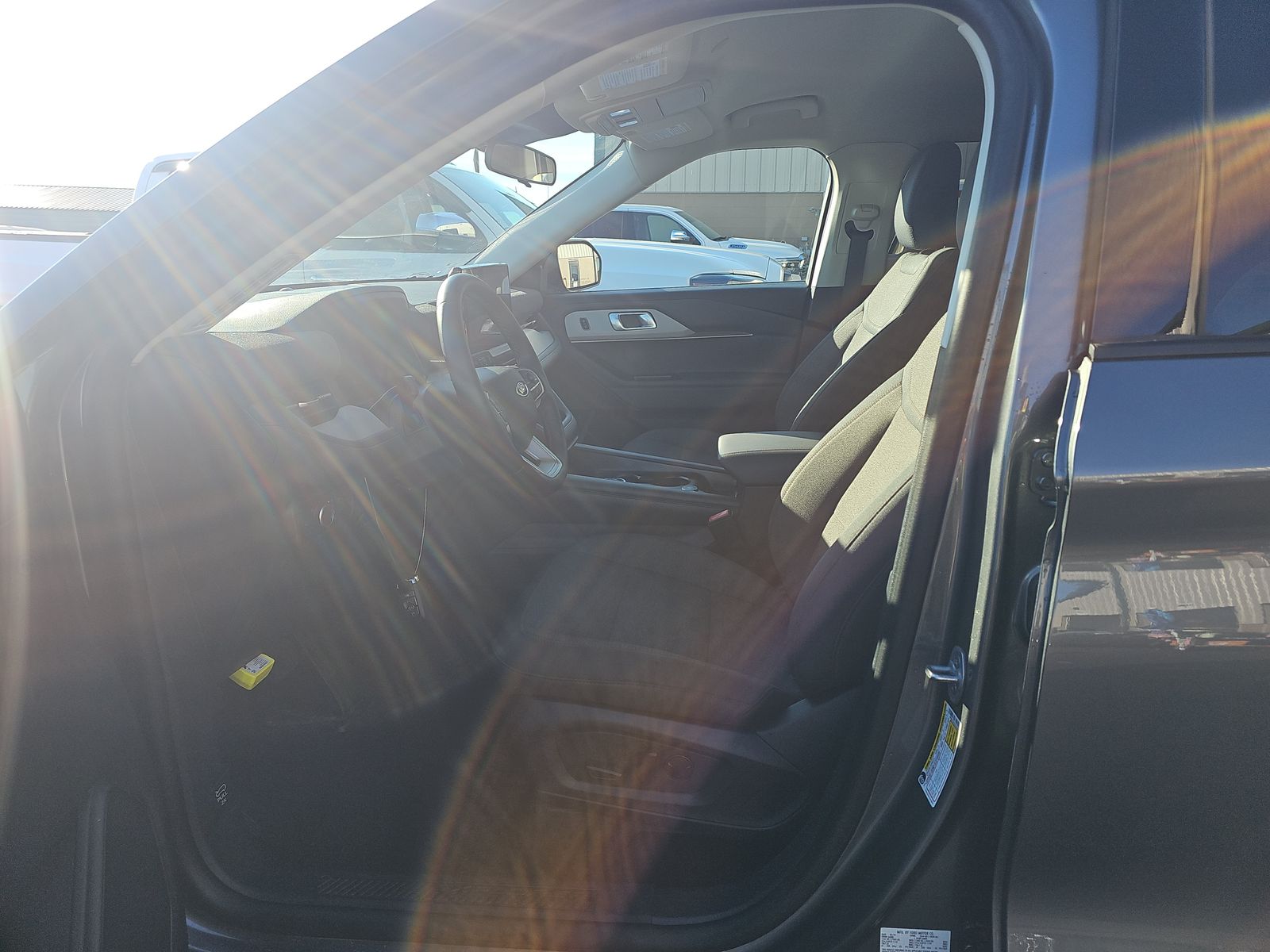 2025 Ford Explorer Active RWD