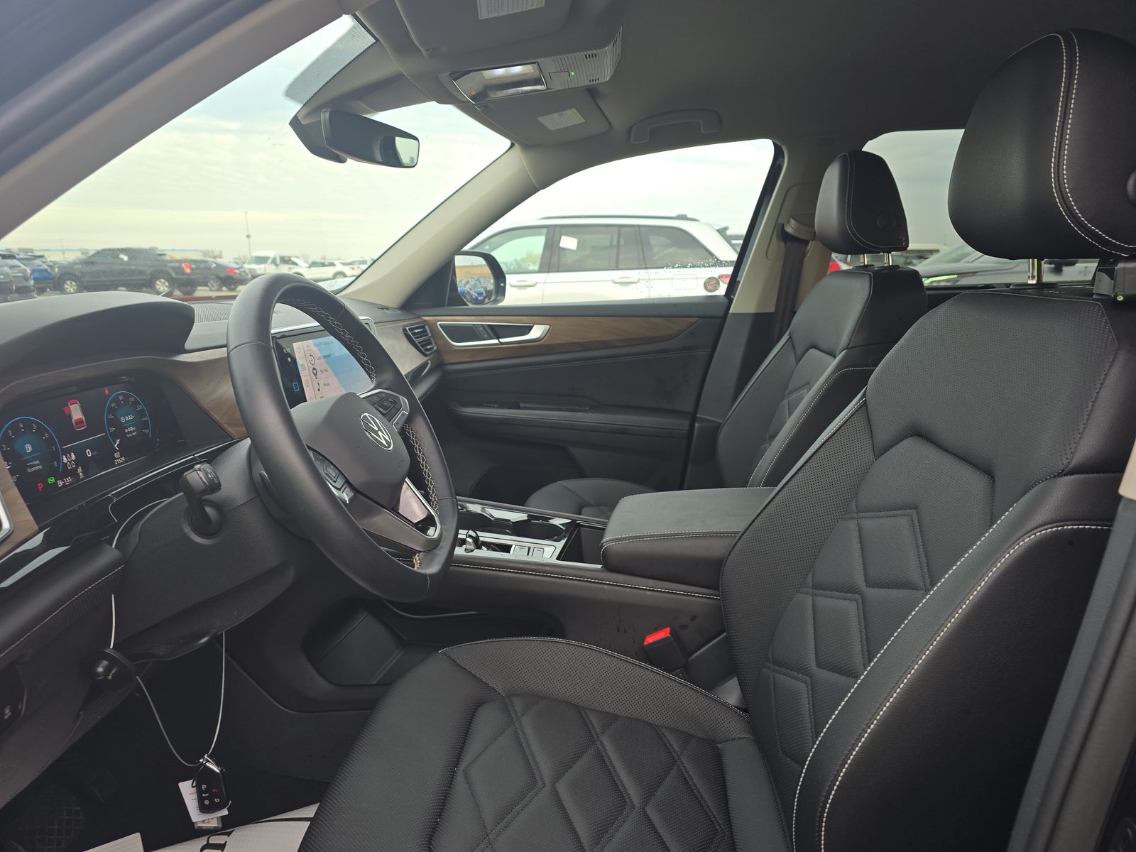 2025 Volkswagen Atlas 2.0T SE FWD