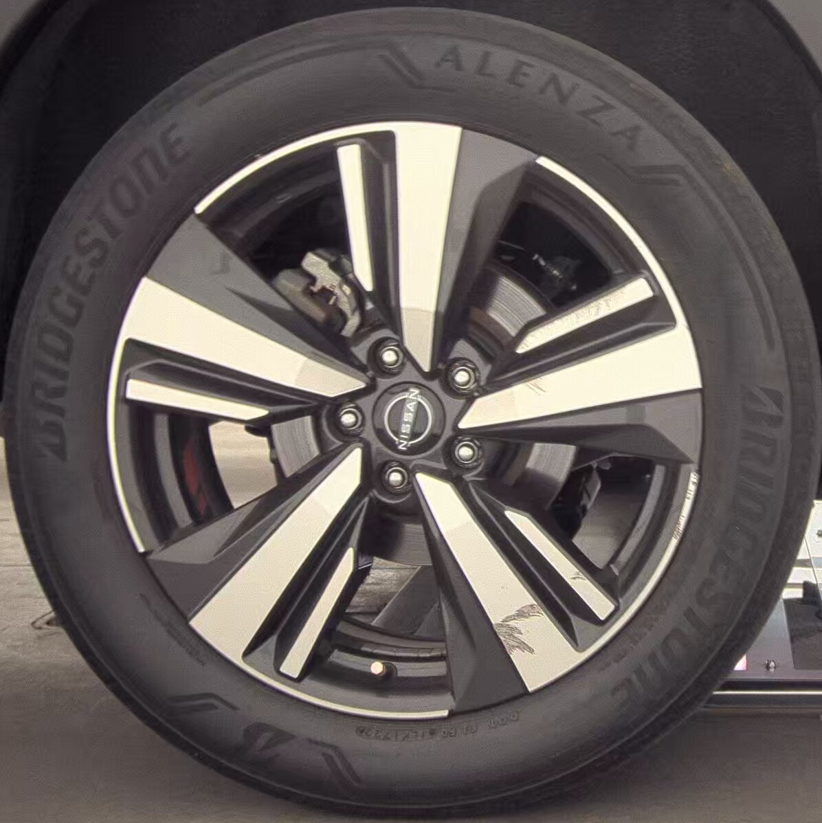 2023 Nissan Rogue Platinum AWD